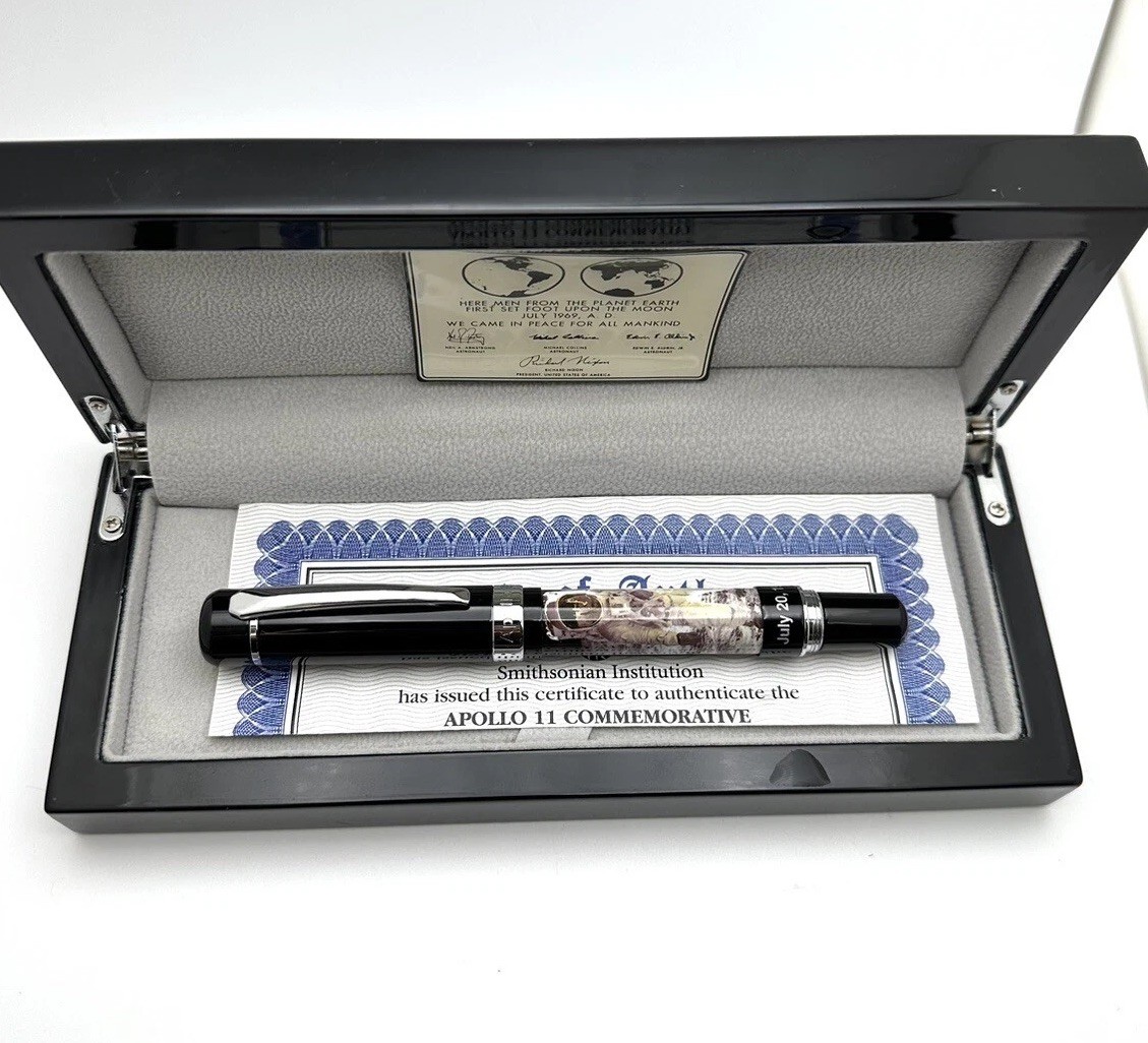 APOLLO 11 Commemoritive Anniversary Fountain Prn. Nib Size-M. APOLLO 11 Commemoritive Anniversary Fountain Prn. Nib Size-M.