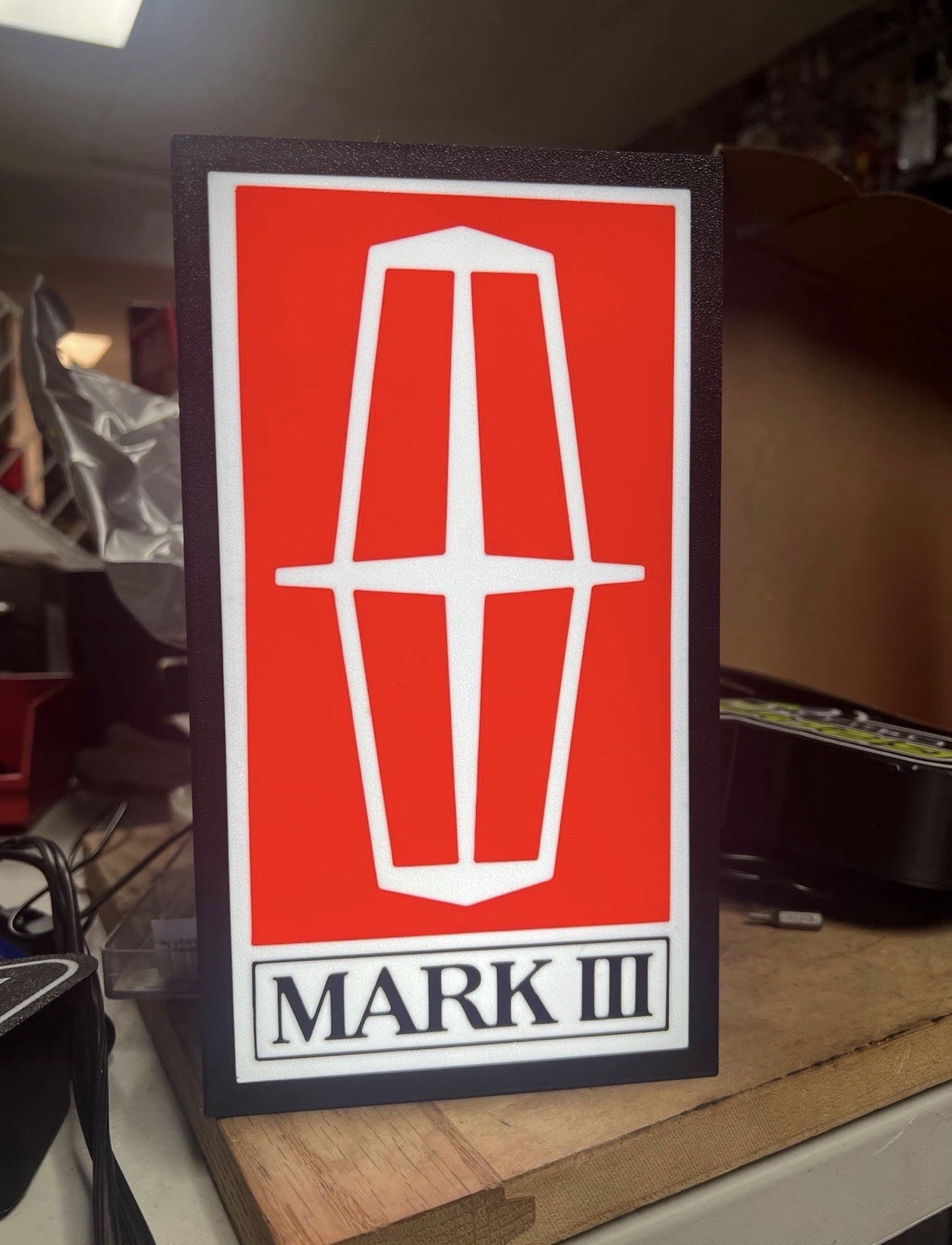Vintage Style Lincoln mark III LED Lamp Vintage Style Lincoln mark III LED Lamp