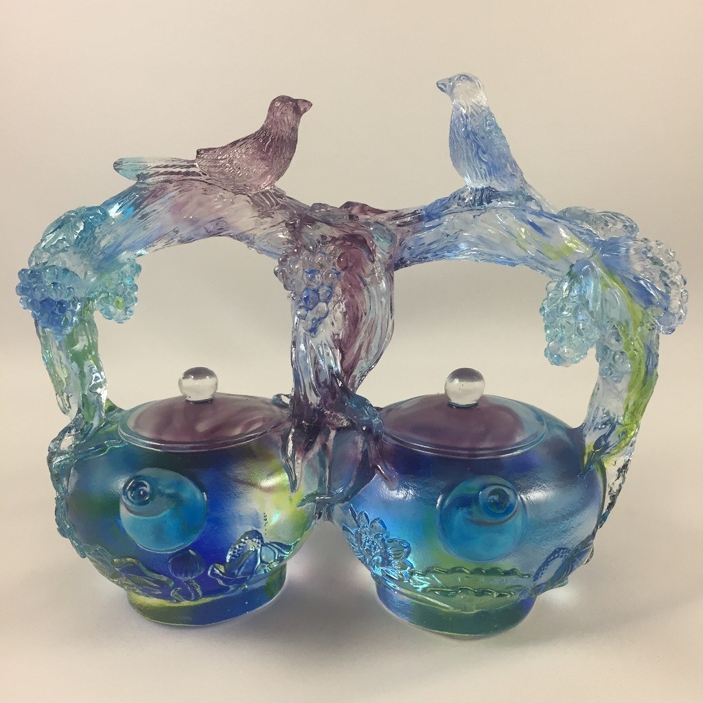 Liuli Crystal Glass Couple Birds Tea Pot Sculpture – Feng Shui Harmony Decor Liuli Crystal Glass Couple Birds Tea Pot Sculpture – Feng Shui Harmony Decor