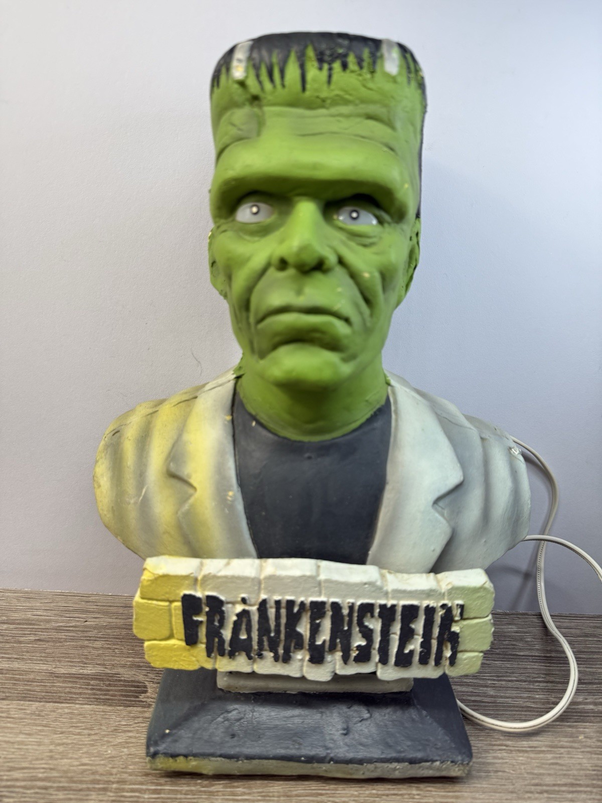 VTG 1997 Trendmasters Universal Studios Monsters Foam Frankenstein Light Up 12\