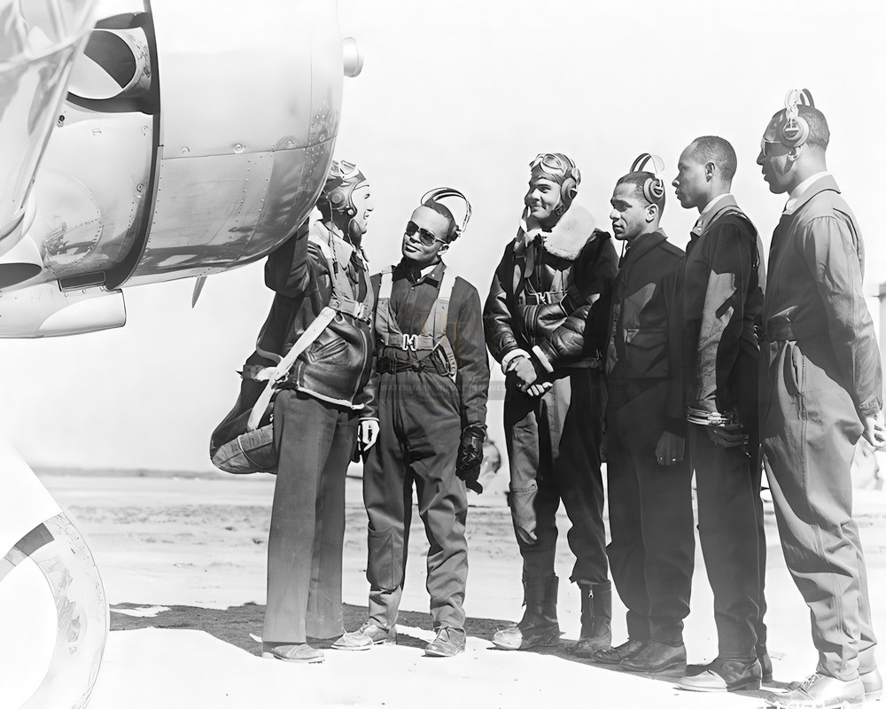 Benjamin Davis with the First Tuskegee Airmen 8x10 Glossy Photo Print HT4136124