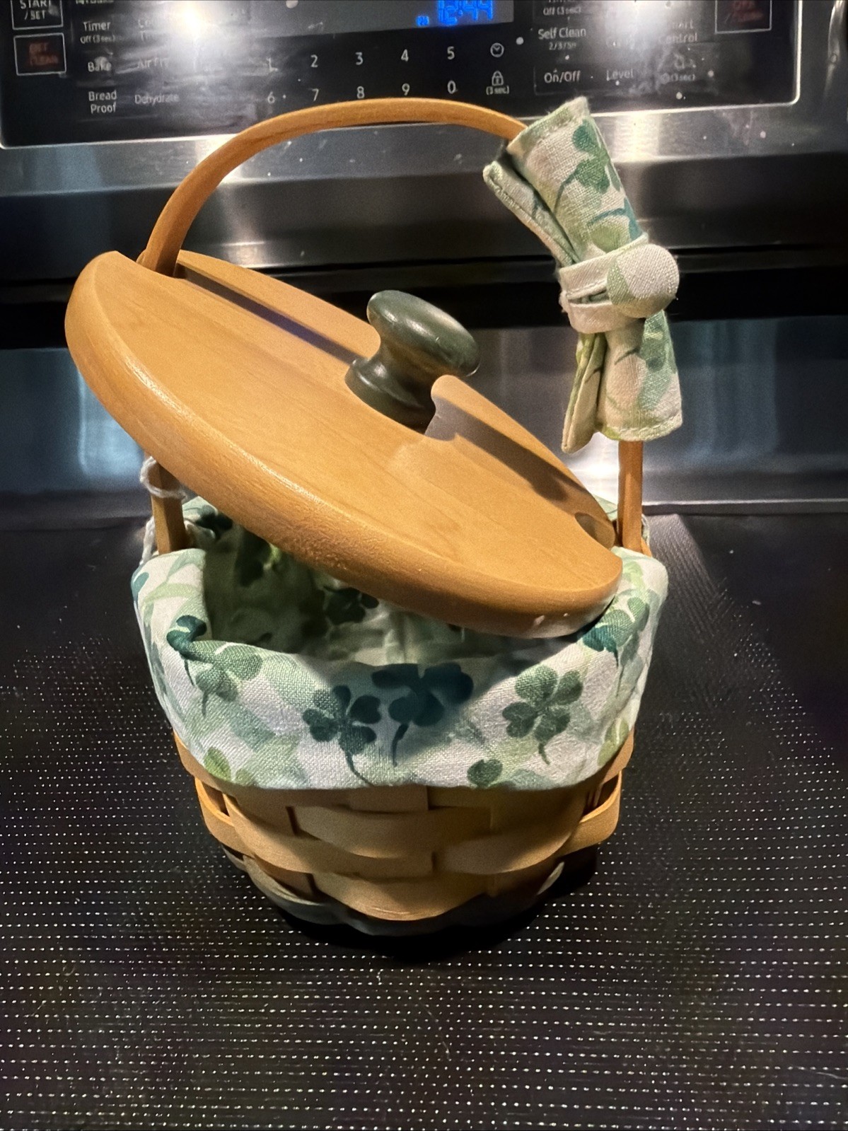 Longaberger 2001 “Lucky You” St. Patrick\'s Day Basket Set Longaberger 2001 “Lucky You” St. Patrick\'s Day Basket Set