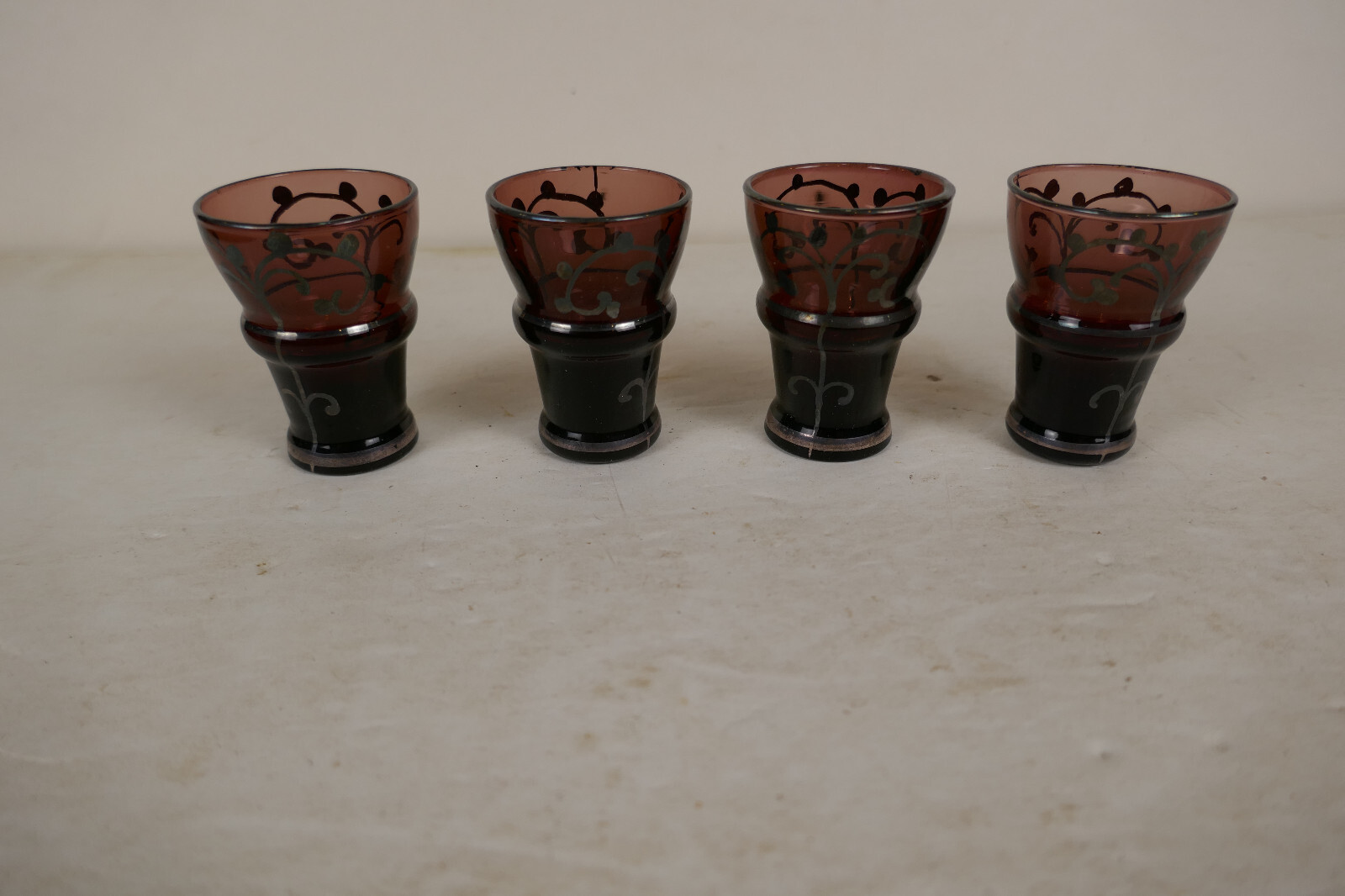 Vintage Set of 4 Gorgeous Purple Chinese Mijiu or Rice Wine Cups Vintage Set of 4 Gorgeous Purple Chinese Mijiu or Rice Wine Cups