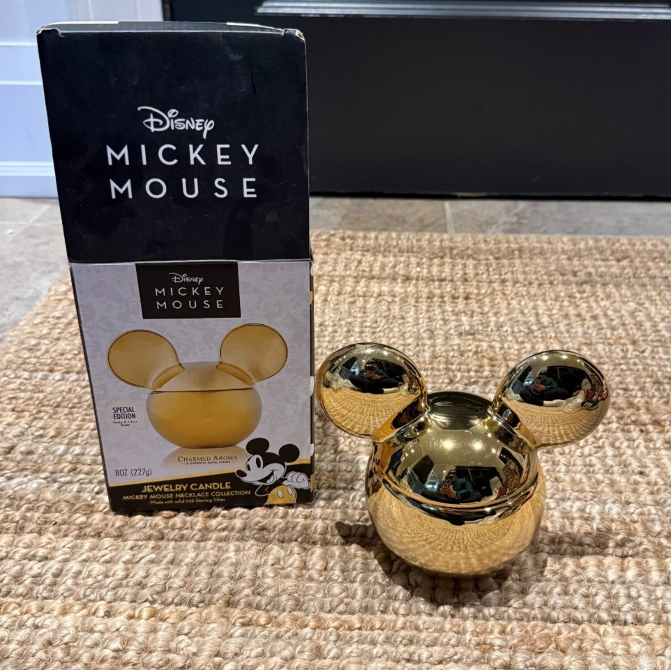 RARE DISCONTINUED DISNEY MICKEY MOUSE™ MYSTERY NECKLACE CANDLE CHARMED AROMA RARE DISCONTINUED DISNEY MICKEY MOUSE™ MYSTERY NECKLACE CANDLE CHARMED AROMA