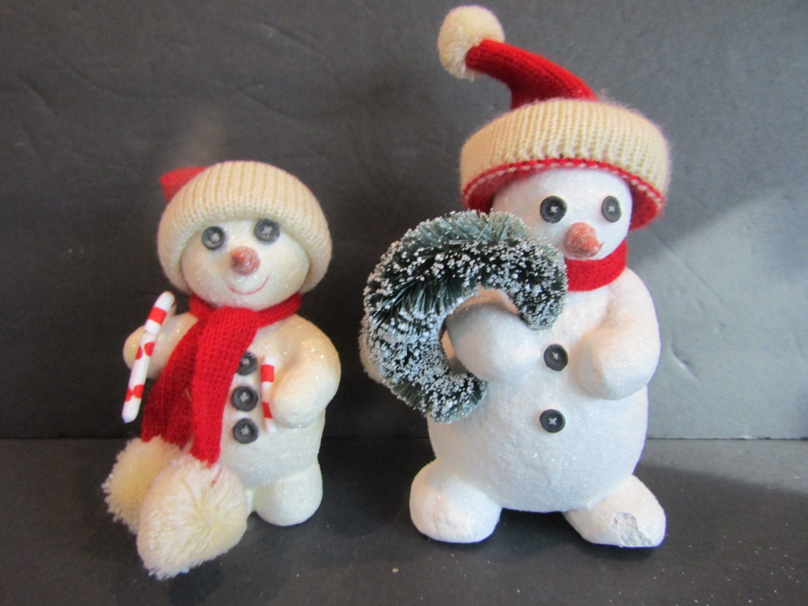 BILLY BUTTONS f 2 Snowmen - One Billy Holding Candy Cane - One Bill With Wreath BILLY BUTTONS f 2 Snowmen - One Billy Holding Candy Cane - One Bill With Wreath