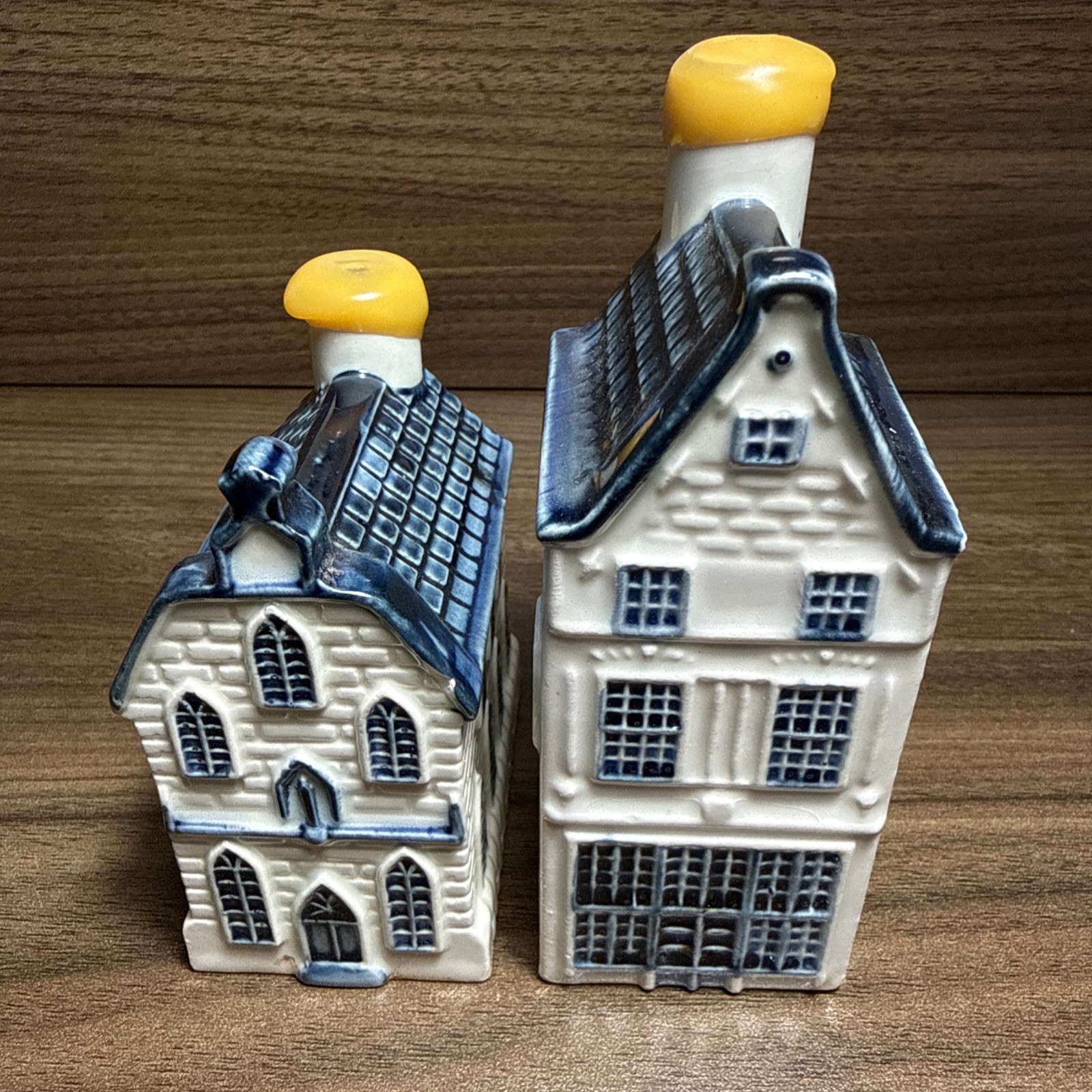 KLM Bols Delft Blue Miniature Canal Houses EMPTY Lot of 2 #7 #8 AS-IS KLM Bols Delft Blue Miniature Canal Houses EMPTY Lot of 2 #7 #8 AS-IS