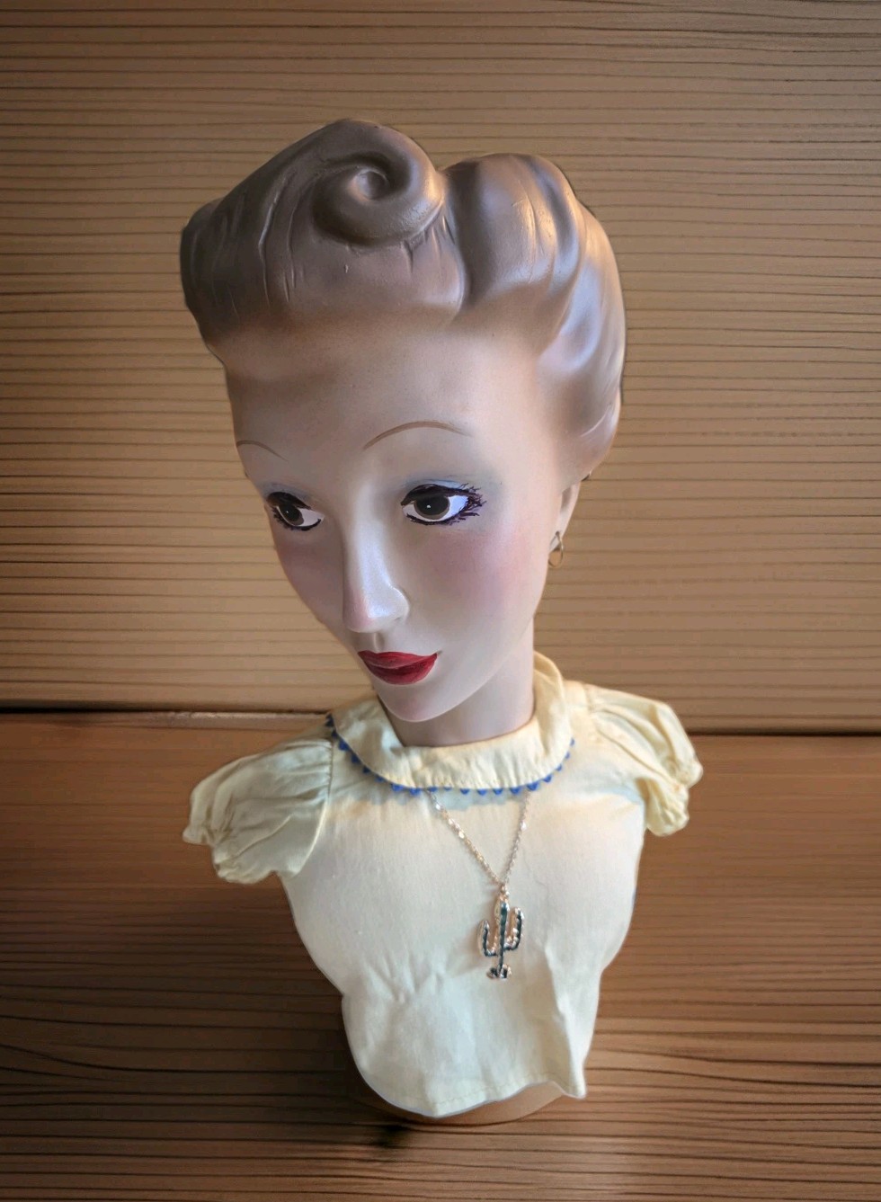 Beautiful Vintage Female Mannequin Display Bust. Repaired. Beautiful Vintage Female Mannequin Display Bust. Repaired.