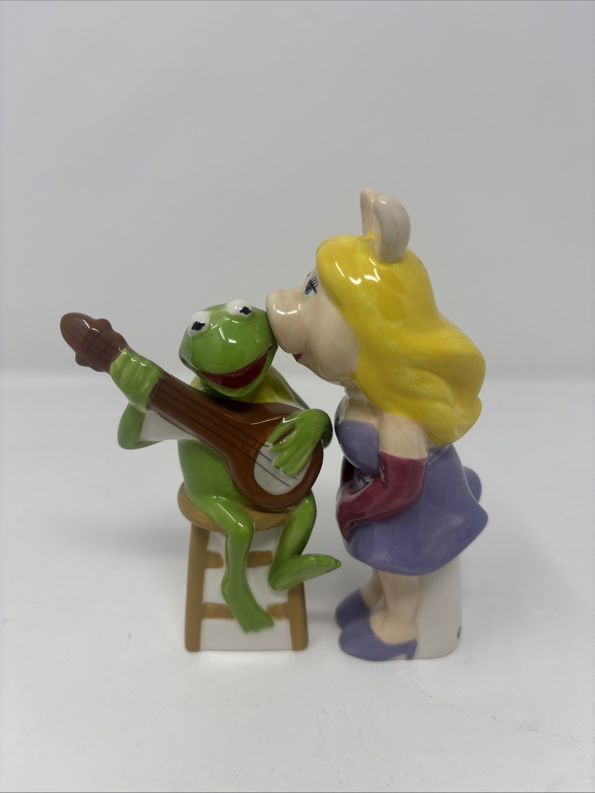 Disney Muppets Kermit Miss Piggy Banjo Salt And Pepper Shakers Ceramic License