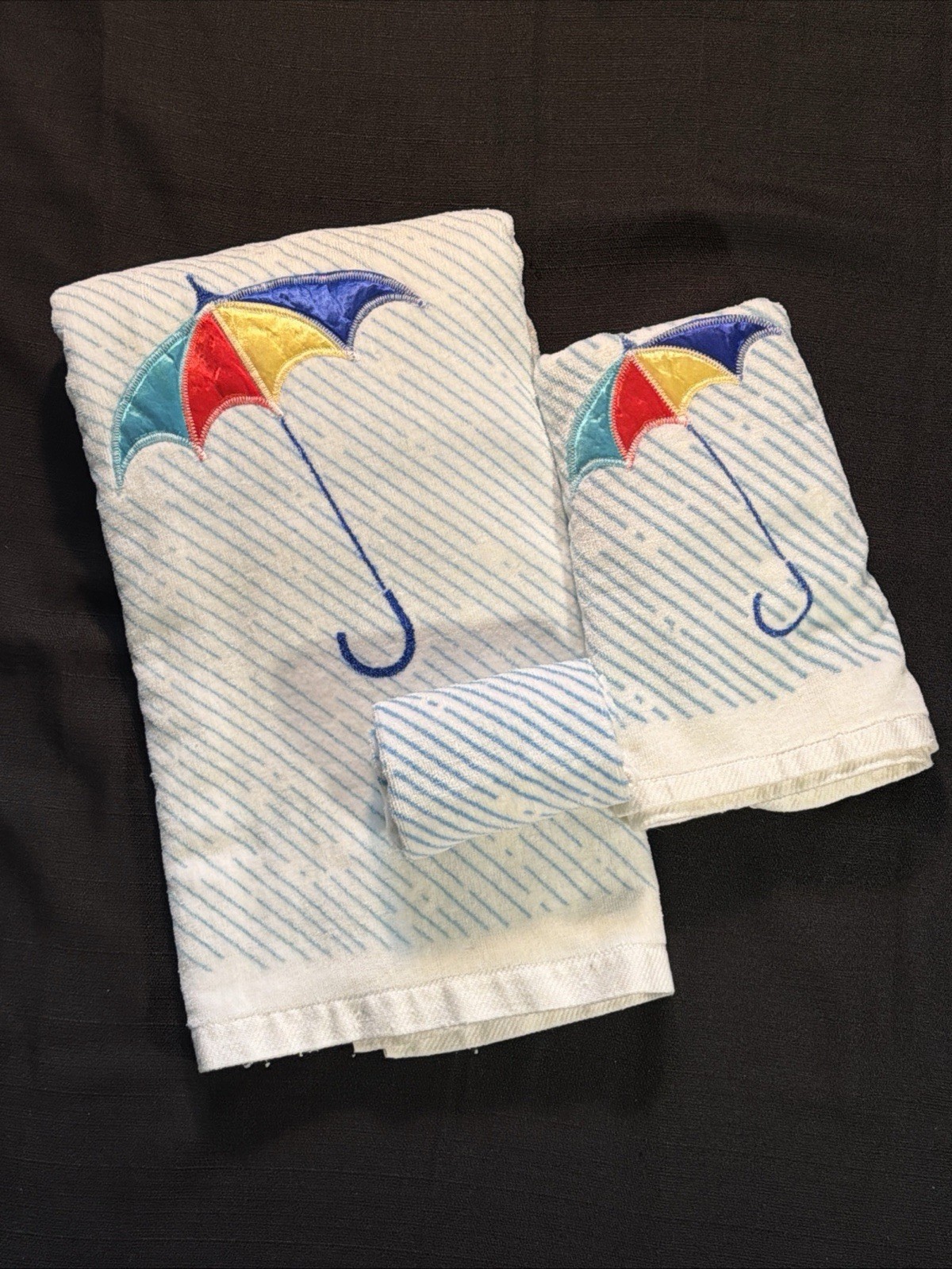 Vintage Fieldcrest Lustre 3 PC Towel Set Umbrella Rain Design White 1970s USA