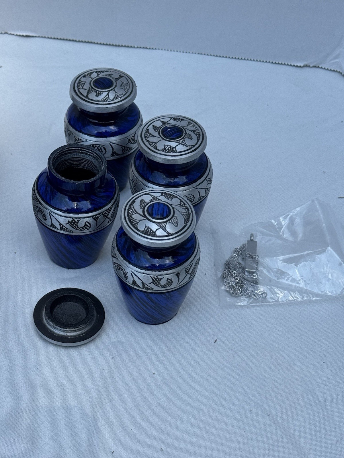 (4) Royal Blue Swirl Mini Urns (4) Royal Blue Swirl Mini Urns