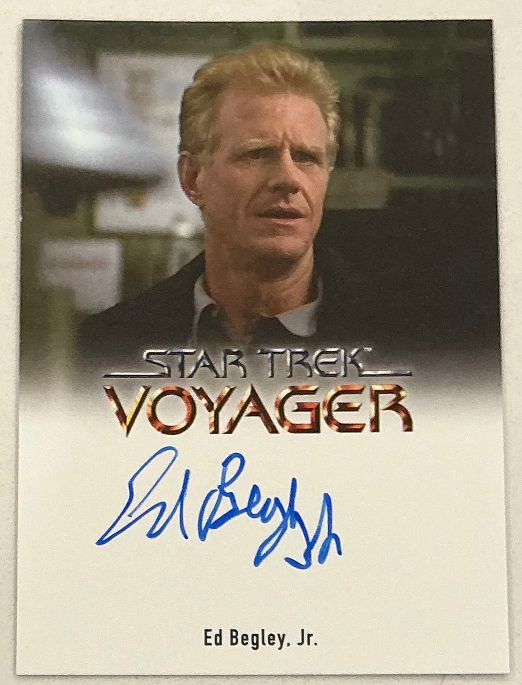 2026 Rittenhouse Star Trek Voyager Archives Ed Begley Jr Auto Autograph Card