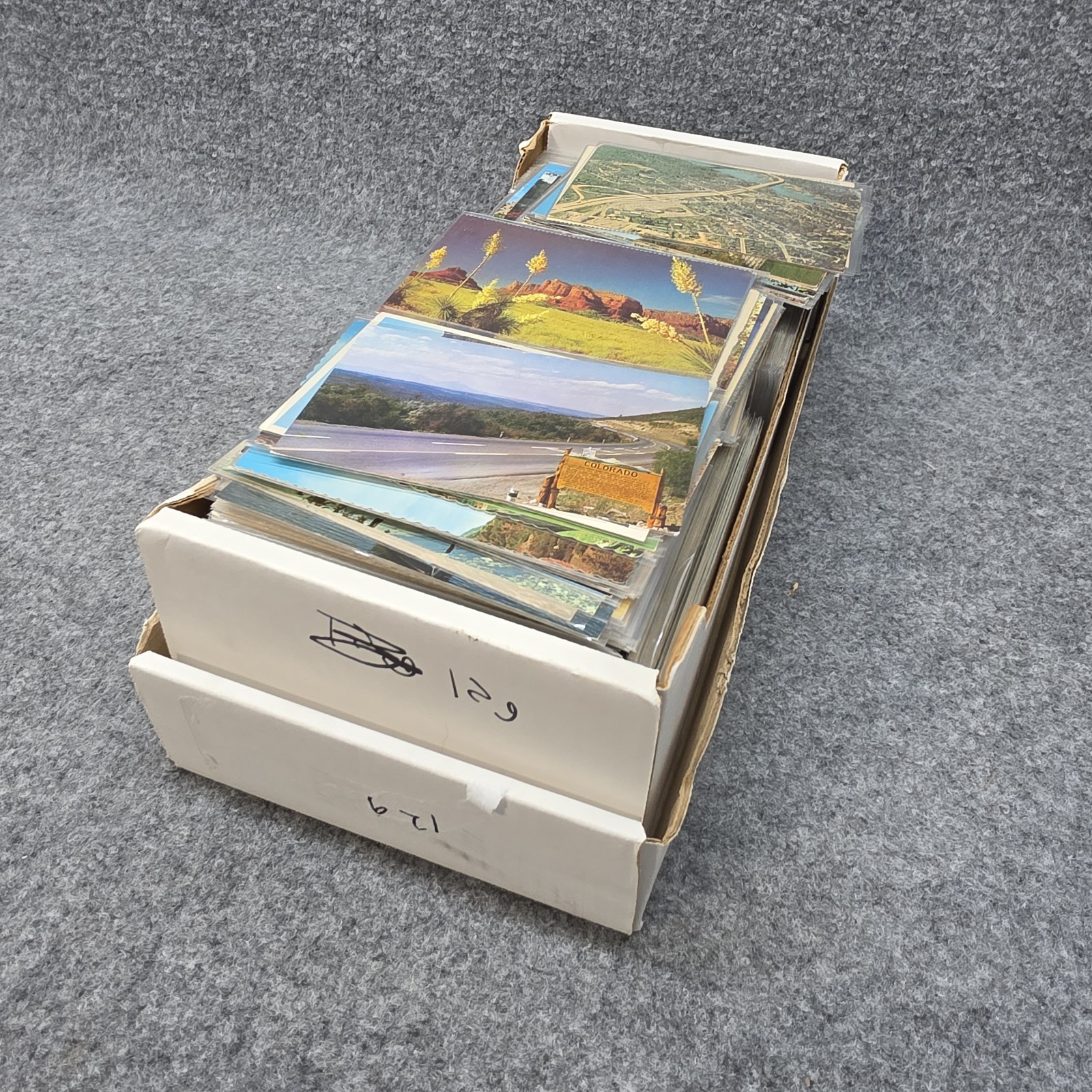 Lot of 10 + LBS Pounds Random Mix Postcards BX 129 Lot of 10 + LBS Pounds Random Mix Postcards BX 129