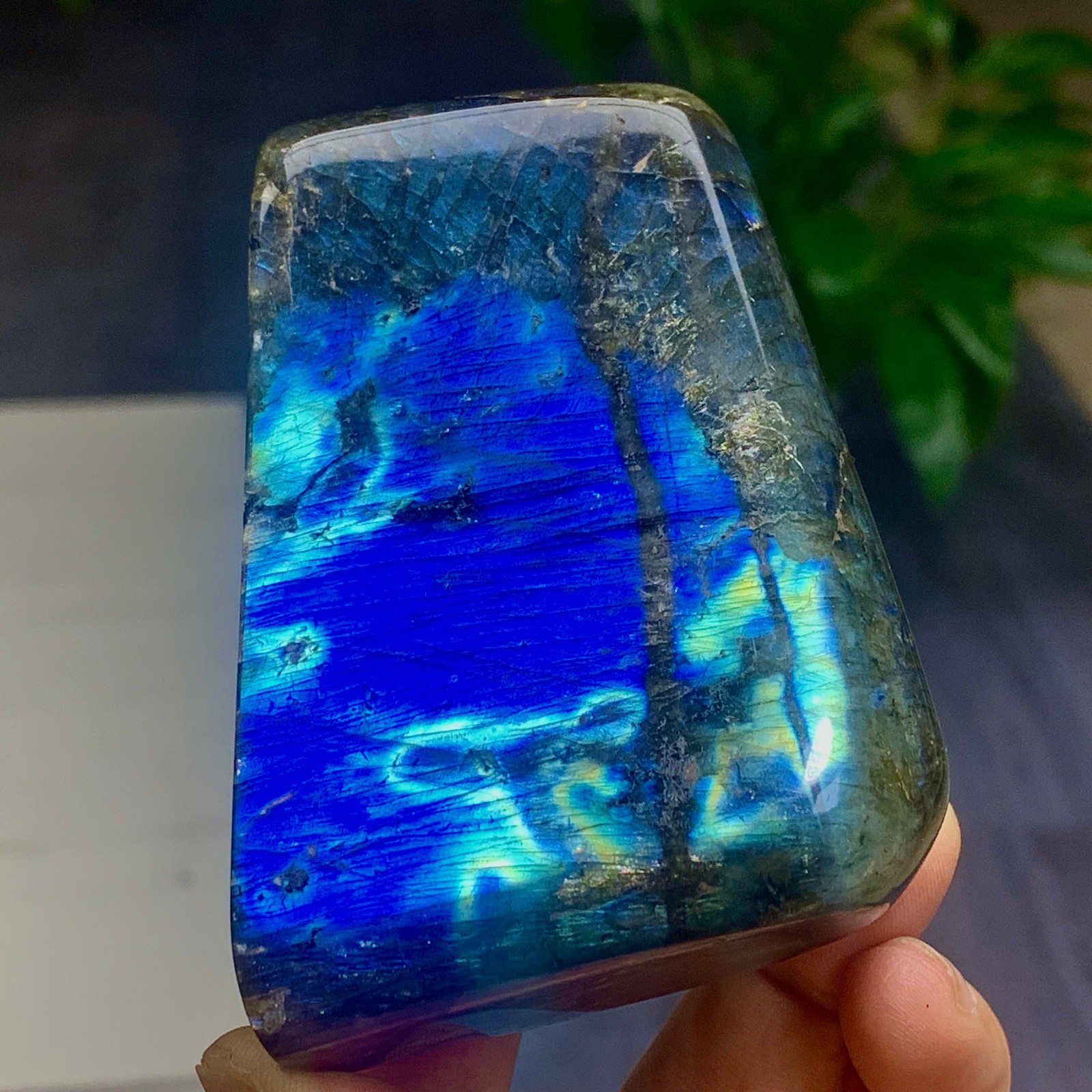 357G Natural Gorgeous Labradorite Quartz Crystal Stone Specimen Healing