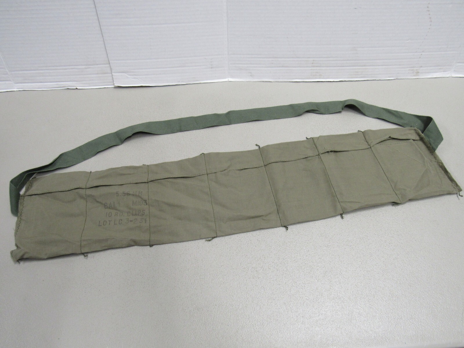  US VIETNAM ERA 7 POCKET AMMO BANDOLIER 1974 DATED UNISSUED US ARMY USMC 223