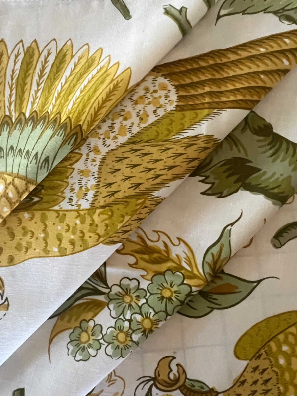 1975 Vintage Schumacher Birds vine yellow white cotton fabric new 51x31” 1975 Vintage Schumacher Birds vine yellow white cotton fabric new 51x31”