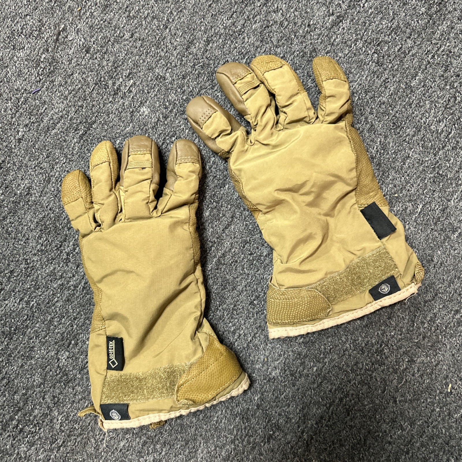 Military Clime and Place Dexterous Waterproof Gloves Coyote Size LARGE Military Clime and Place Dexterous Waterproof Gloves Coyote Size LARGE