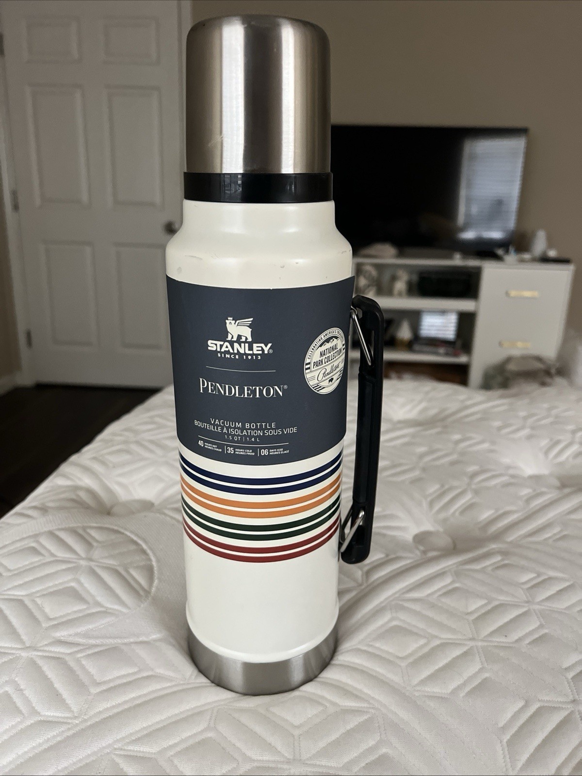 NEW Pendleton Stanley Thermos National Park Collection w/ Lid & Cup 1.5qt White NEW Pendleton Stanley Thermos National Park Collection w/ Lid & Cup 1.5qt White
