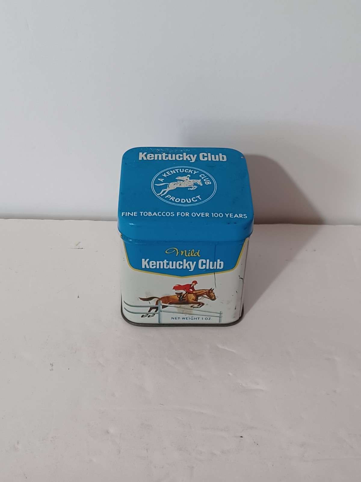 Vintage Kentucky Club Horse Square Tabaco Tin Vintage Kentucky Club Horse Square Tabaco Tin