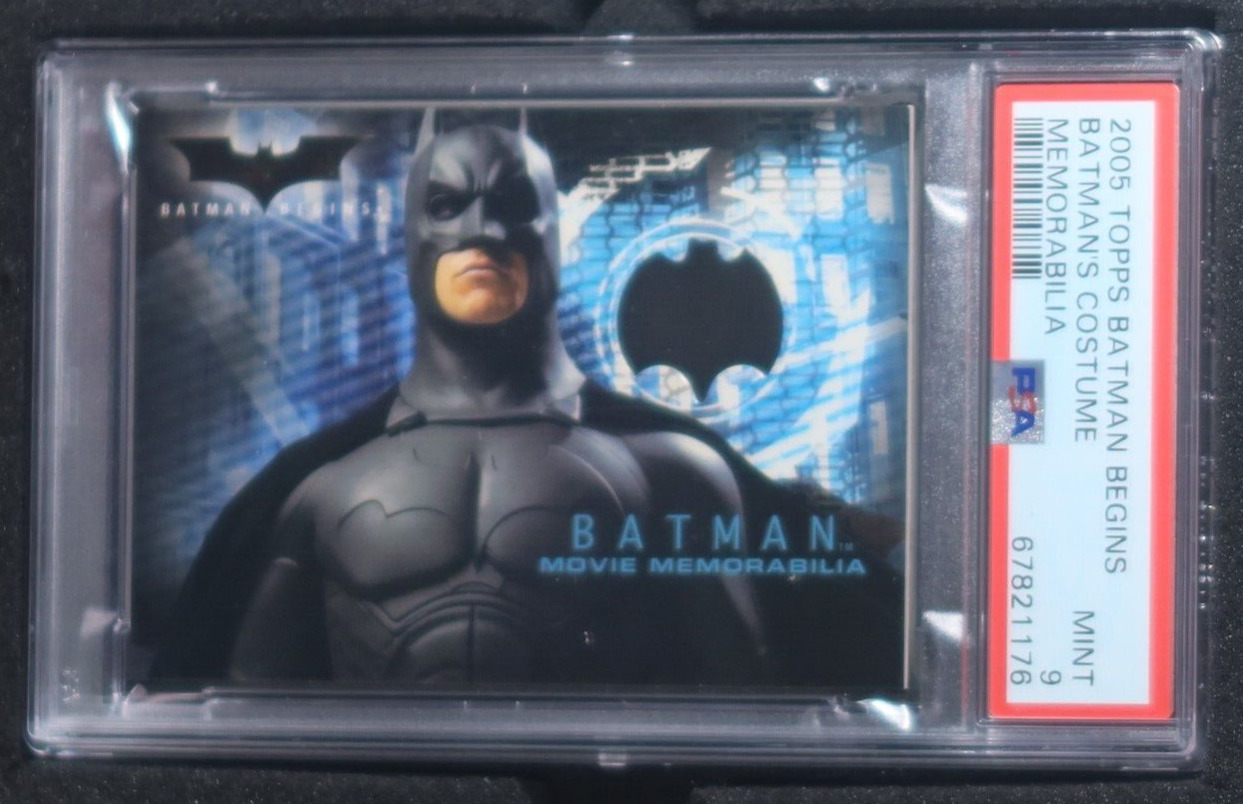2005 Topps Batman Begins Memorabilia Card BATMAN\'S COSTUME PSA 9 Christian Bale
