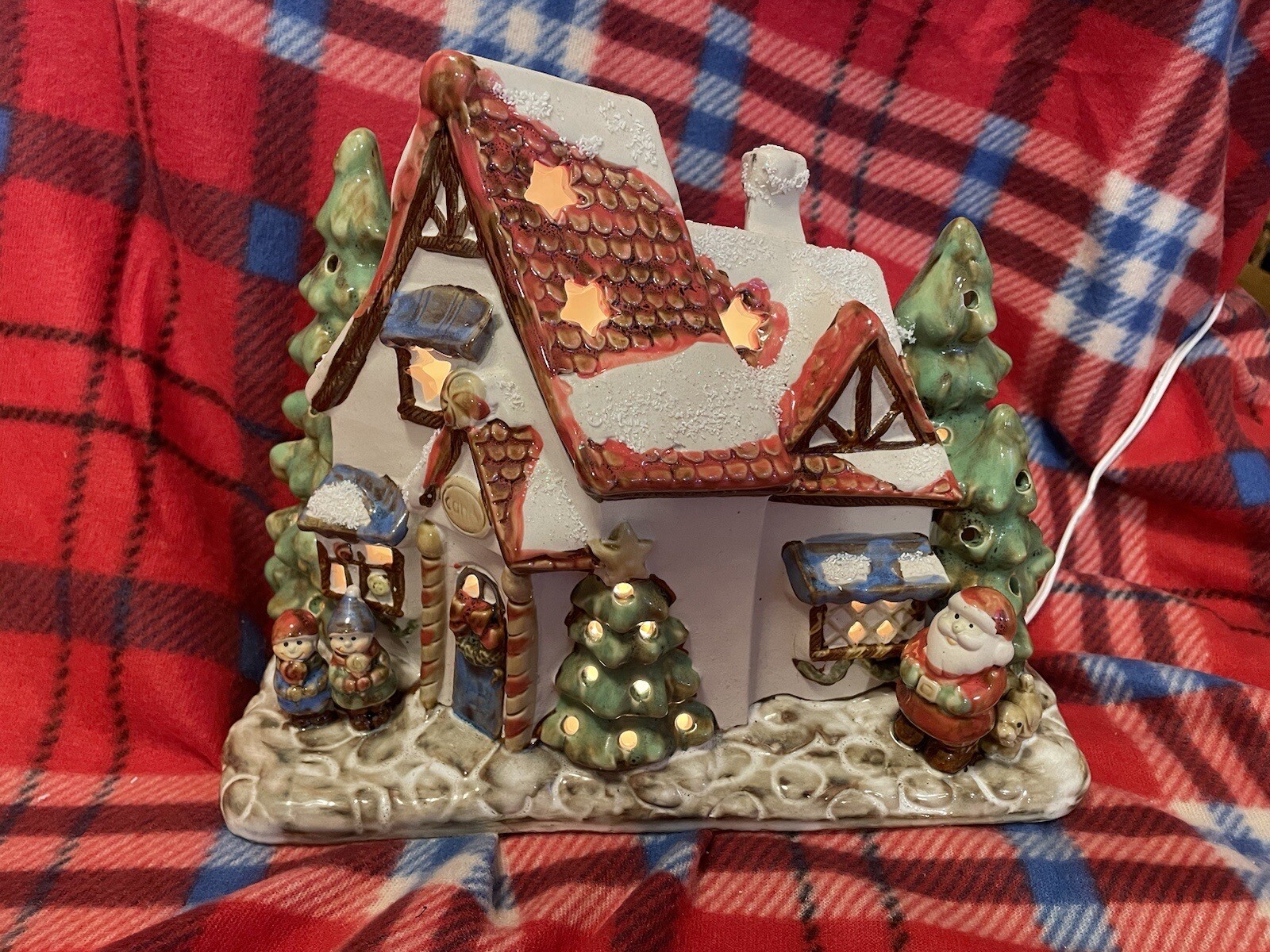 CHRISTMASVILLE COYNE'S & COMPANY Light Up House. RARE. Beautiful. RW1002 2004 CHRISTMASVILLE COYNE'S & COMPANY Light Up House. RARE. Beautiful. RW1002 2004