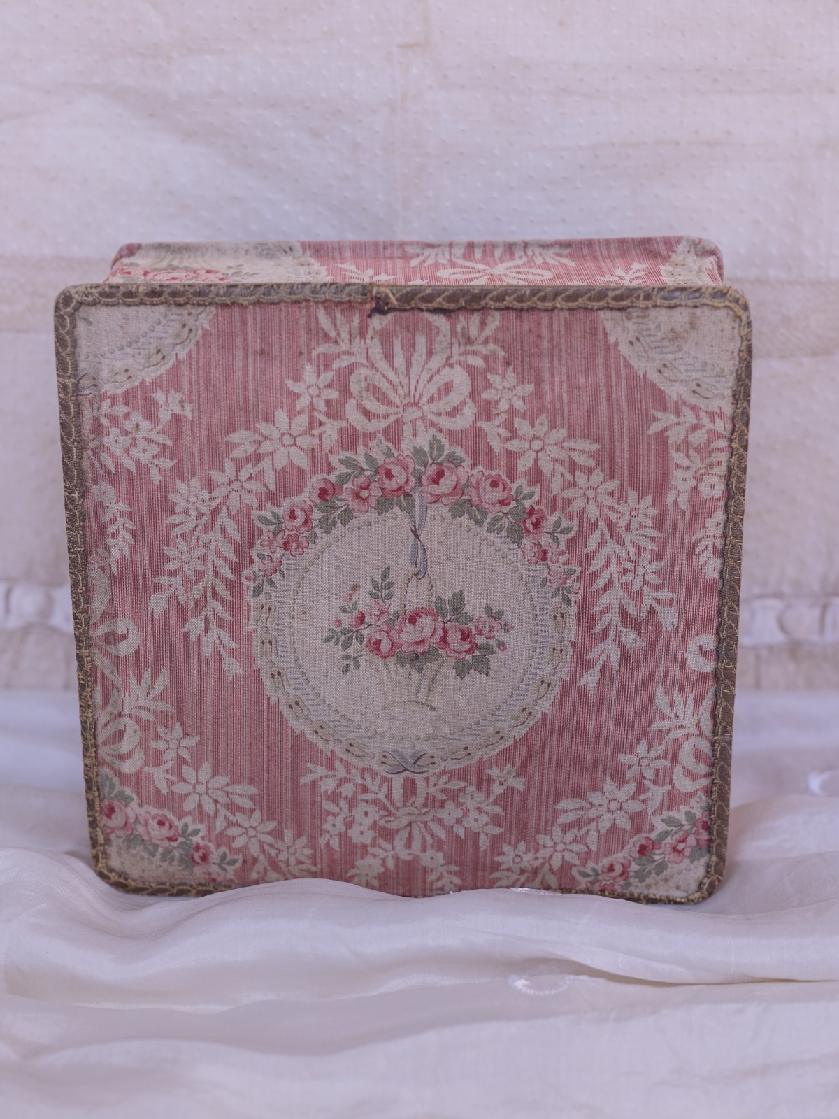 Autique French Pink Floral Fabric Covered Box Basket Silk Autique French Pink Floral Fabric Covered Box Basket Silk