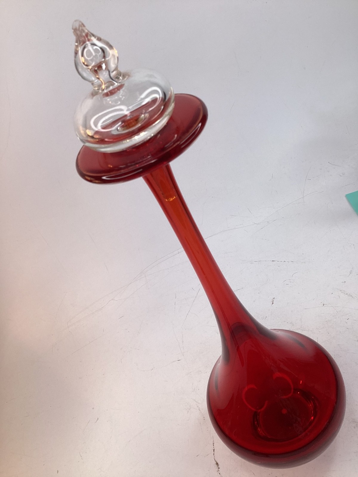 14” Vintage 1920’s BRAZIL red glass Art Glass Perfume Bottle (B1) 14” Vintage 1920’s BRAZIL red glass Art Glass Perfume Bottle (B1)