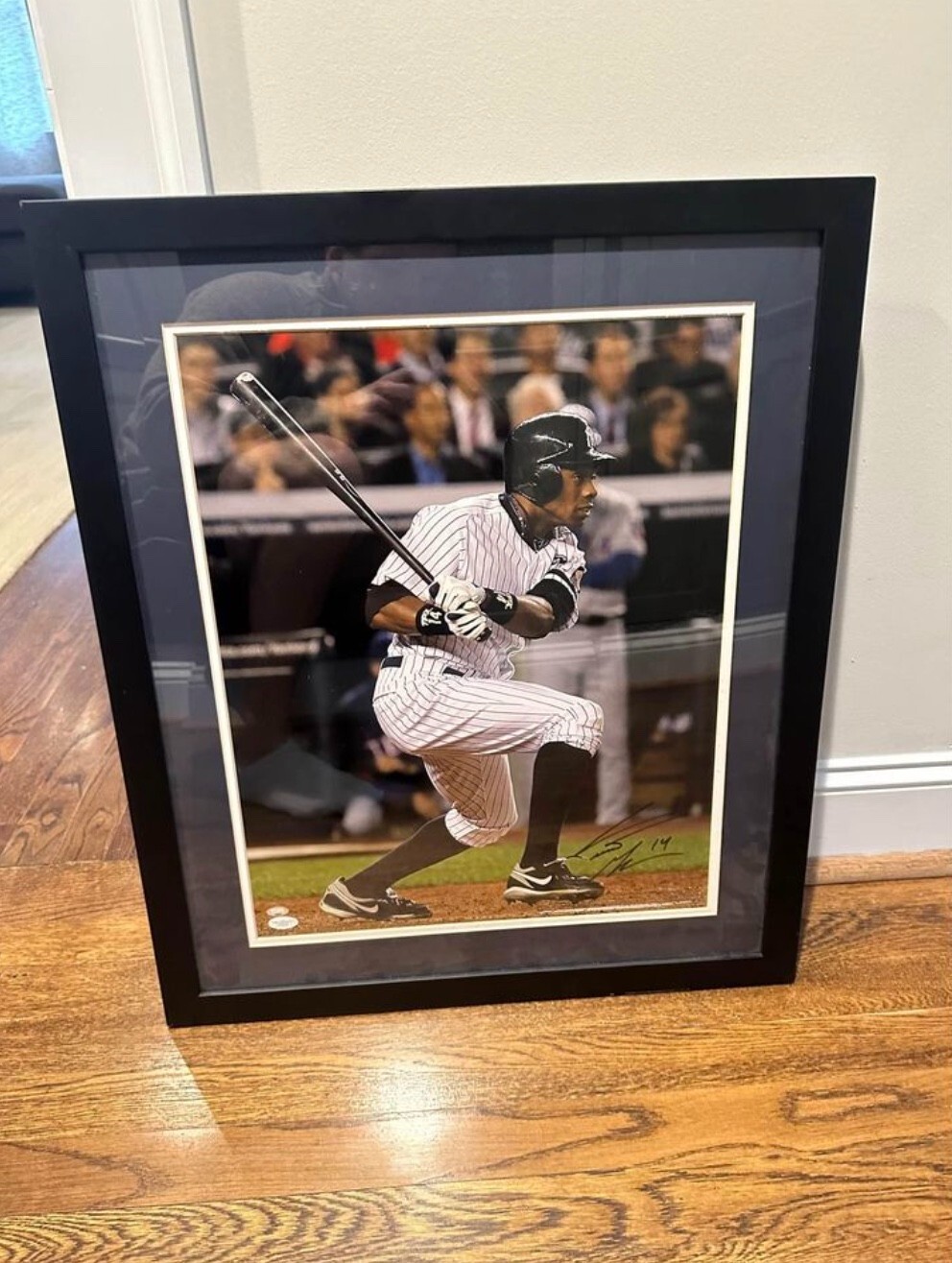 Curtis Granderson Signed New York Yankees Portrait (Certificate of Authenticity) Curtis Granderson Signed New York Yankees Portrait (Certificate of Authenticity)