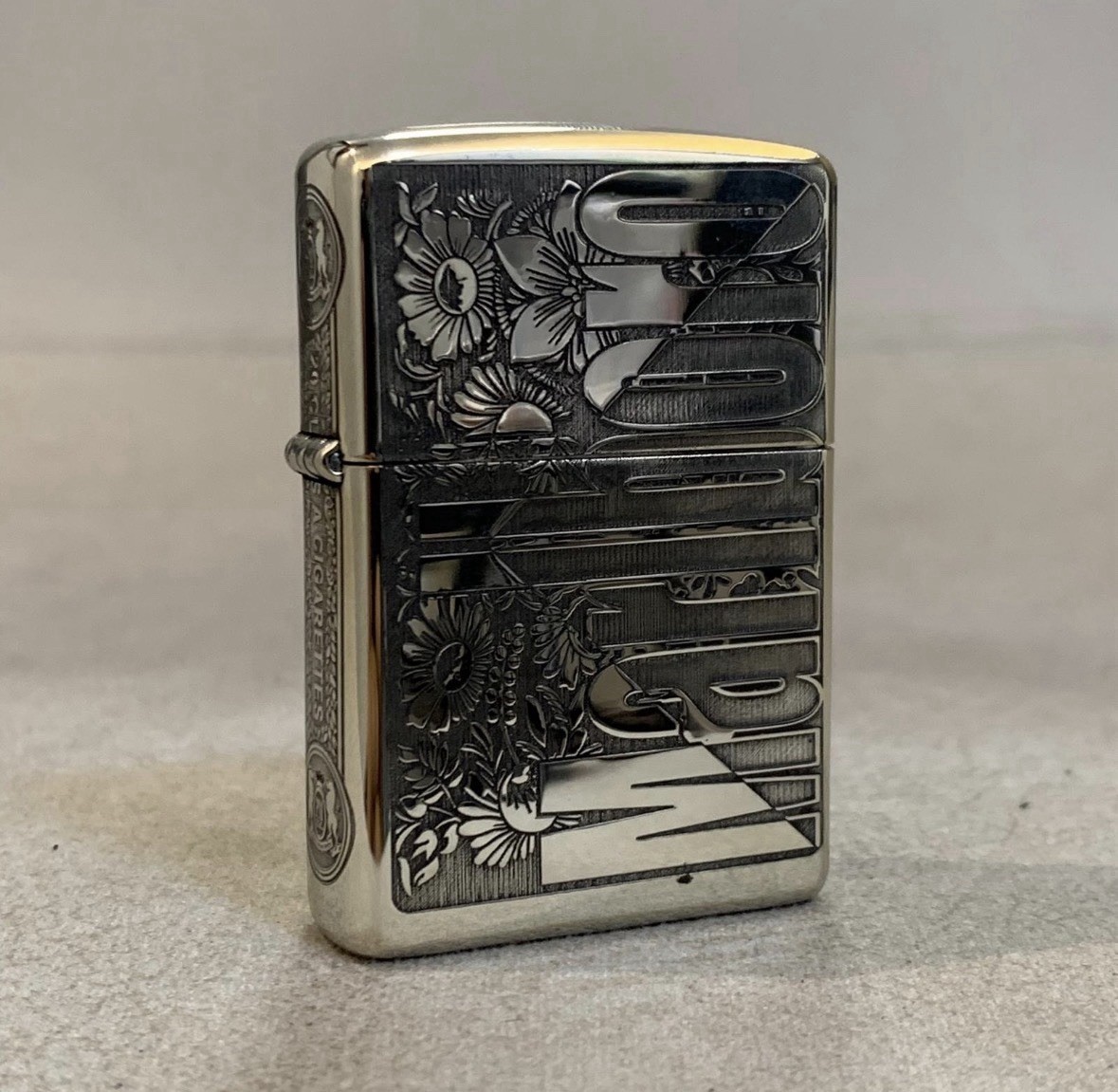 Silver Marlboro Flowers zippo Lighter In a New Box Silver Marlboro Flowers zippo Lighter In a New Box