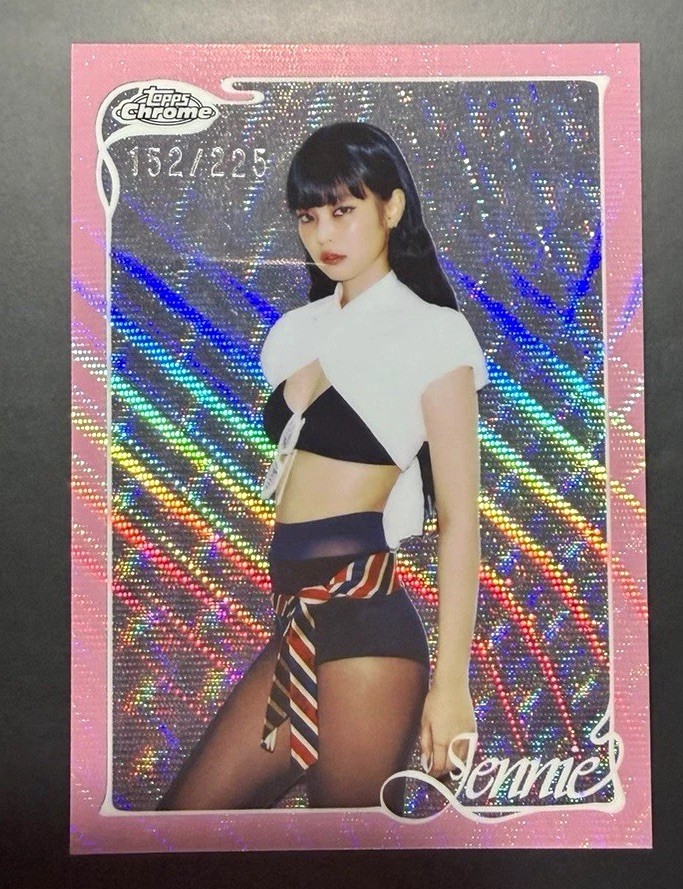 2026 Topps Chrome x Jennie #28 Jennie Pink Wave Refractor /225 Black Pink 2026 Topps Chrome x Jennie #28 Jennie Pink Wave Refractor /225 Black Pink
