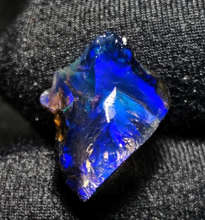 7 Carat Non Hydrophane Opal Rough, Specimen Opal Rough, For Making jewelry