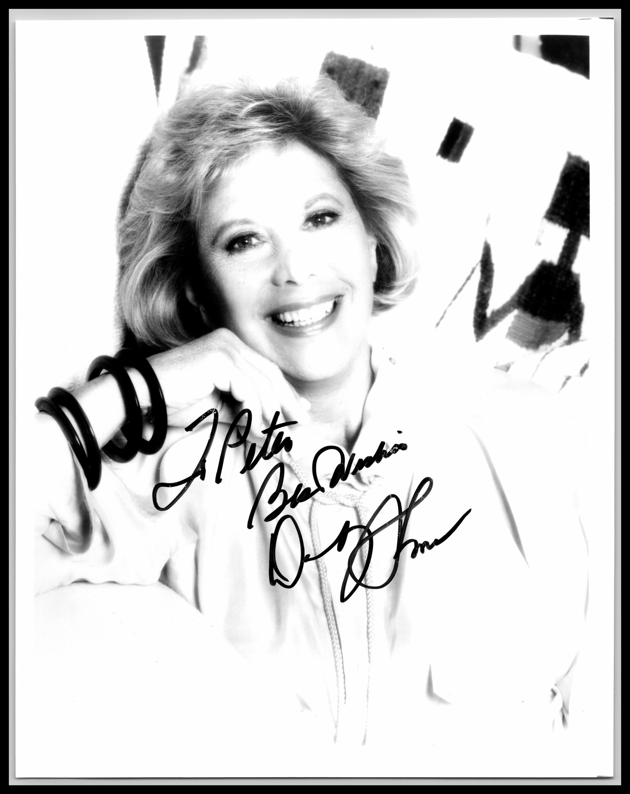 Dinah Shore - Actress - 8x10 Photo - Signed | Autograph Dinah Shore - Actress - 8x10 Photo - Signed | Autograph
