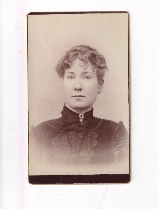 Antique CDV Young Woman with nice broach back blank Antique CDV Young Woman with nice broach back blank