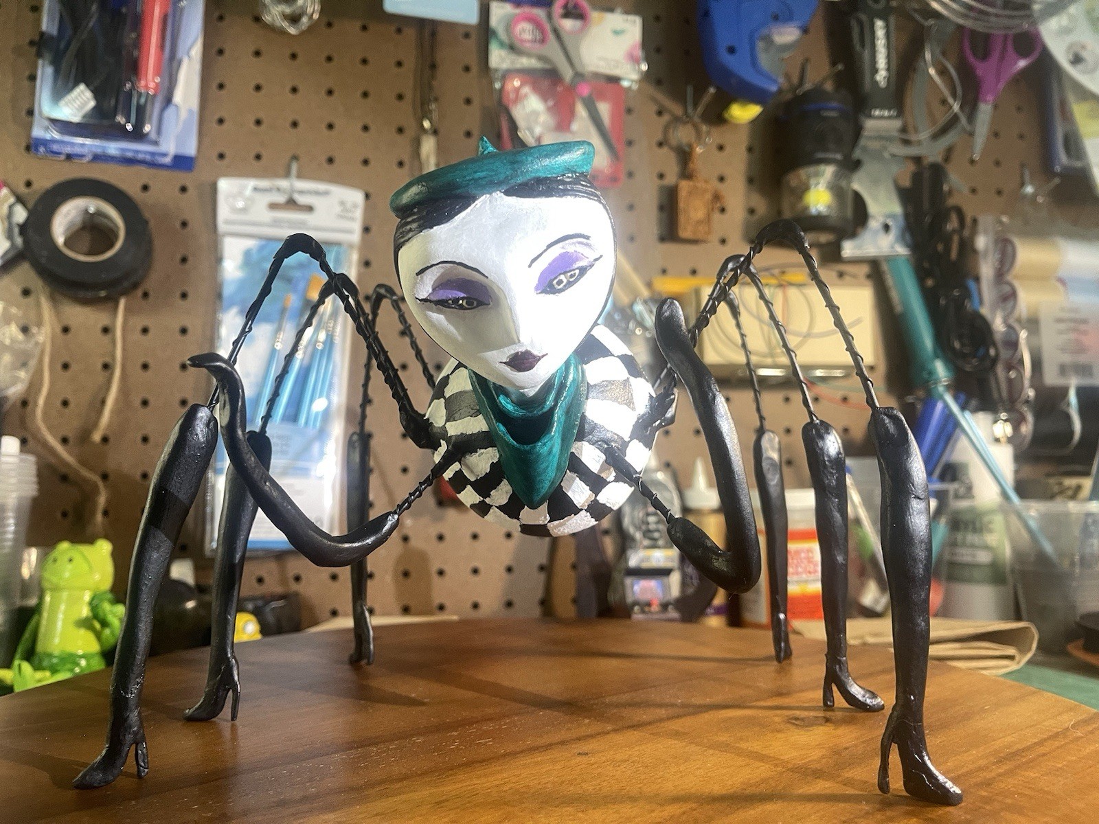 Miss Spider James and the Giant Peach Sculpture Figure Statue Tim Burton (MTO) Miss Spider James and the Giant Peach Sculpture Figure Statue Tim Burton (MTO)