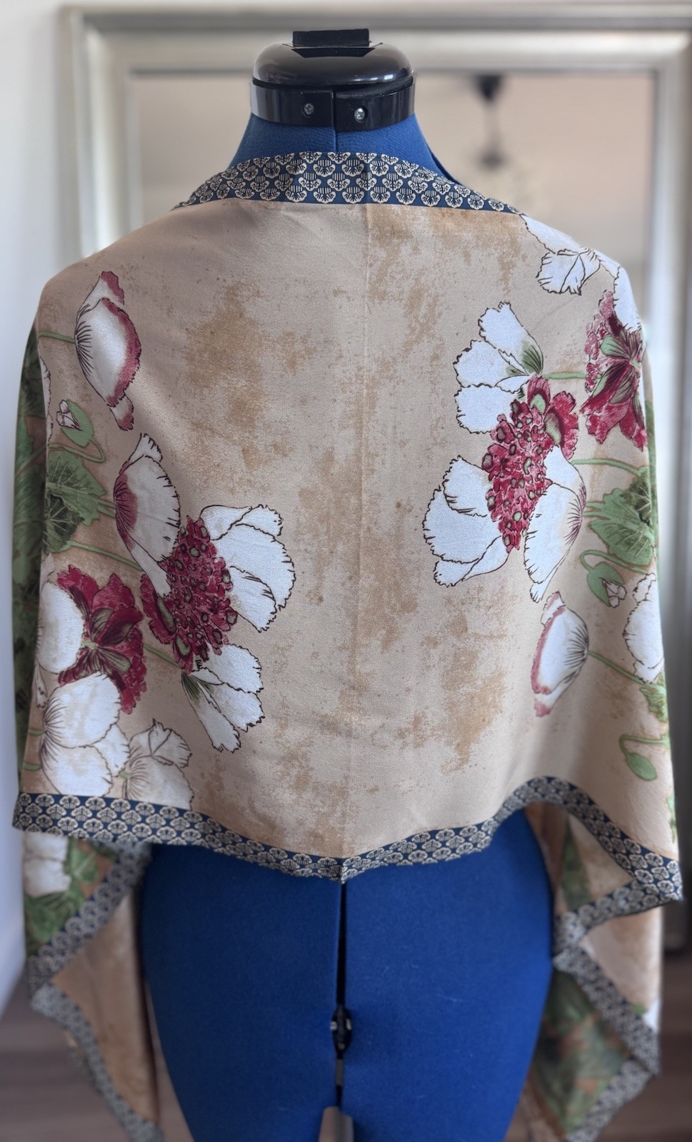 The Metropolitan Museum of Art Silk Stole Scarf After Kitagawa Sosetsu Poppies The Metropolitan Museum of Art Silk Stole Scarf After Kitagawa Sosetsu Poppies