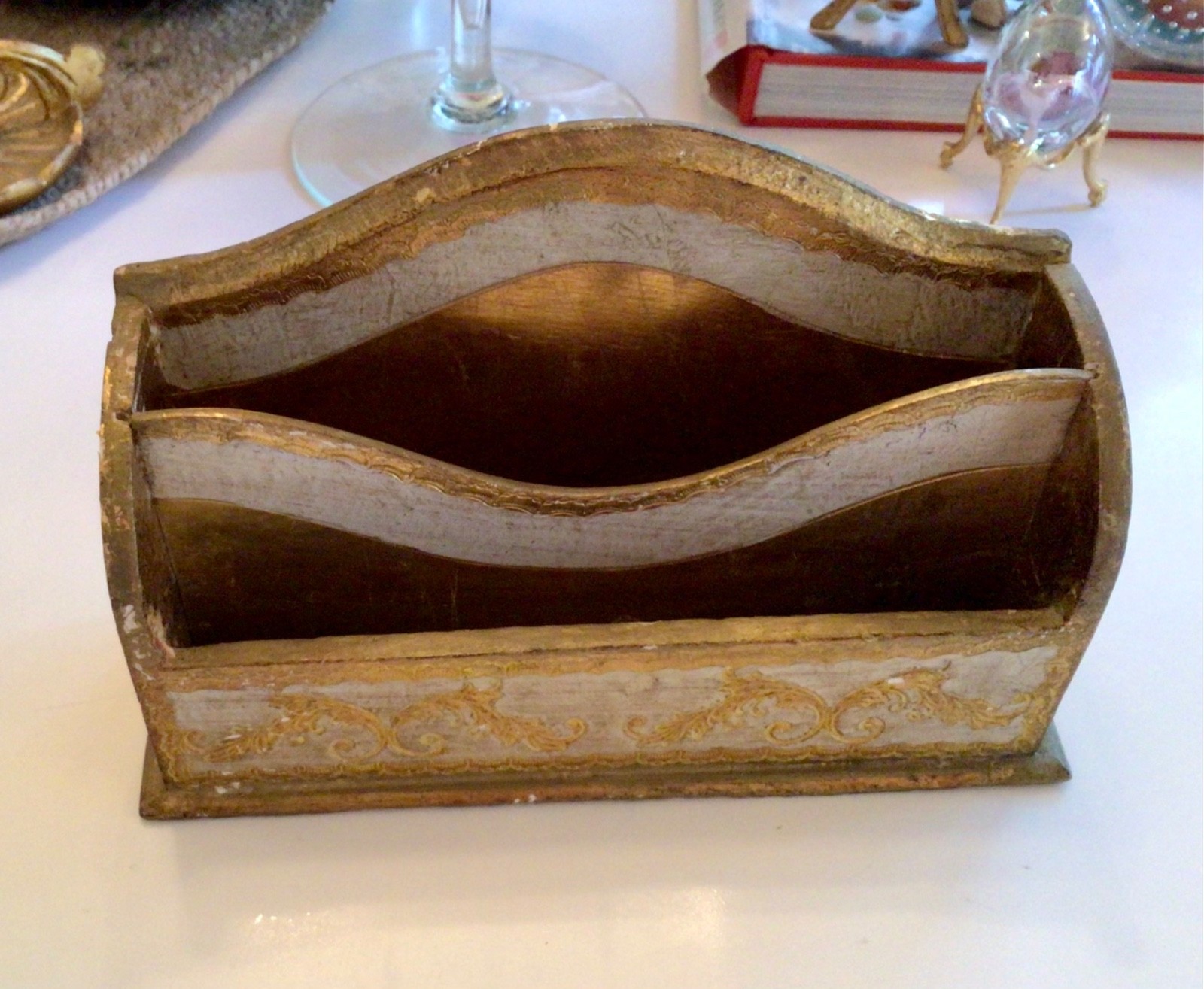 Vtg Florentine Italian Tole Gold Gilt & White Wooden Catch-All/Letter Holder Vtg Florentine Italian Tole Gold Gilt & White Wooden Catch-All/Letter Holder