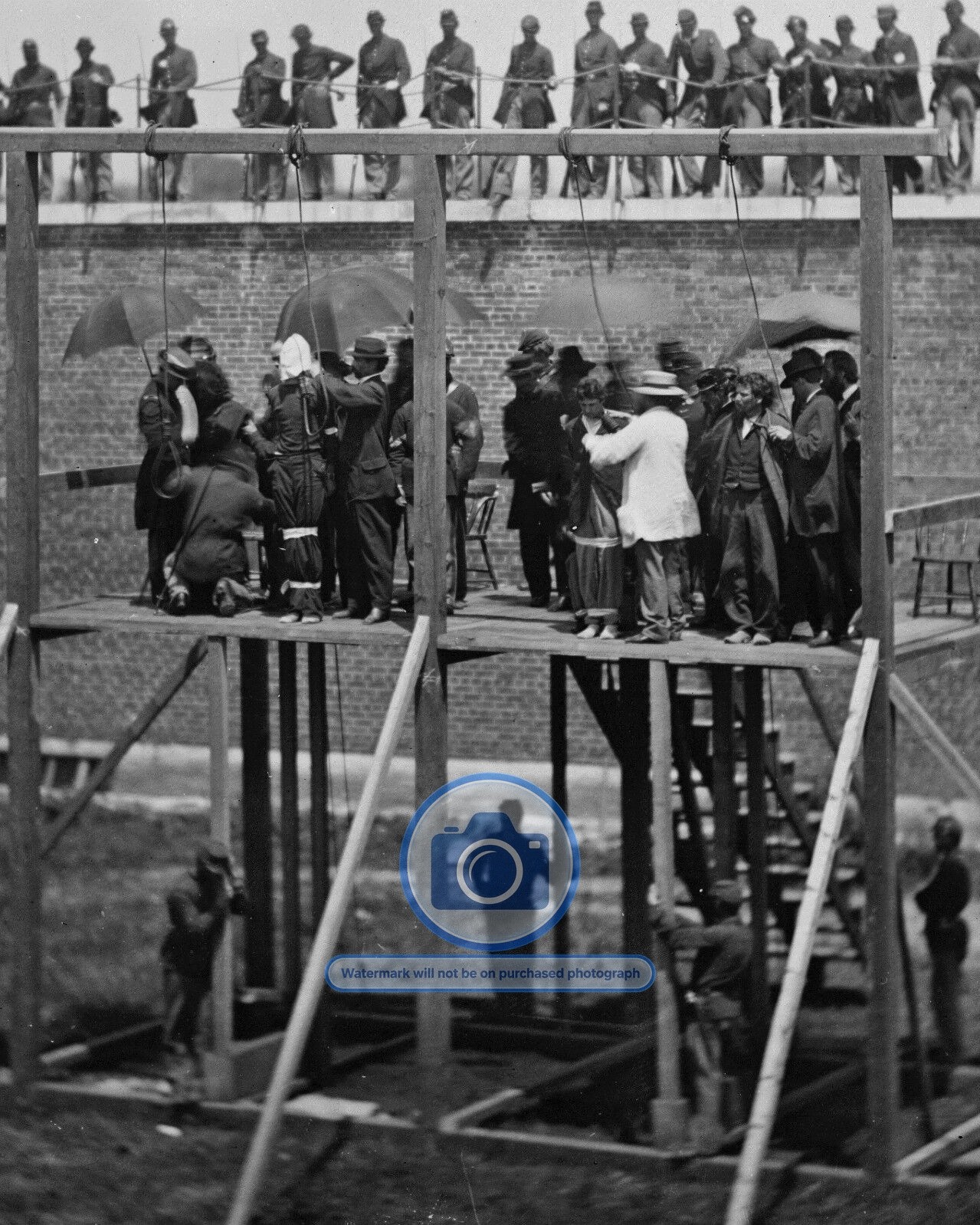 ABRAHAM LINCOLN ASSASSINATION CONSPIRATORS' HANGINGS CIVIL WAR 8X10 PHOTOGRAPH ABRAHAM LINCOLN ASSASSINATION CONSPIRATORS' HANGINGS CIVIL WAR 8X10 PHOTOGRAPH