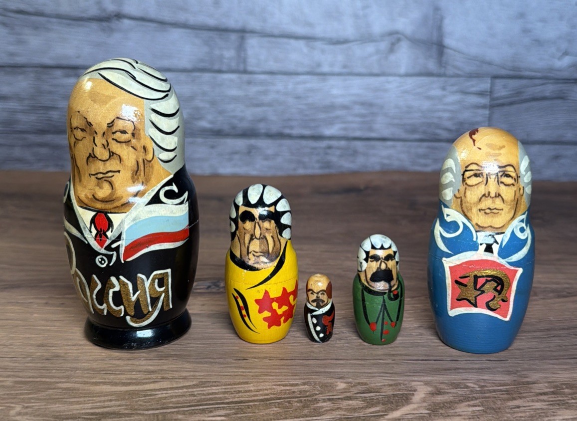 Vintage Russian Leaders Nesting Dolls Matryoshka Soviet Yeltsin Stalin 5pc