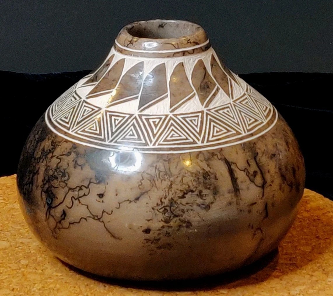 Vtg Horse Hair Veronica Louis Acoma Pueblo Native American Pottery Vase 3.5 Vtg Horse Hair Veronica Louis Acoma Pueblo Native American Pottery Vase 3.5