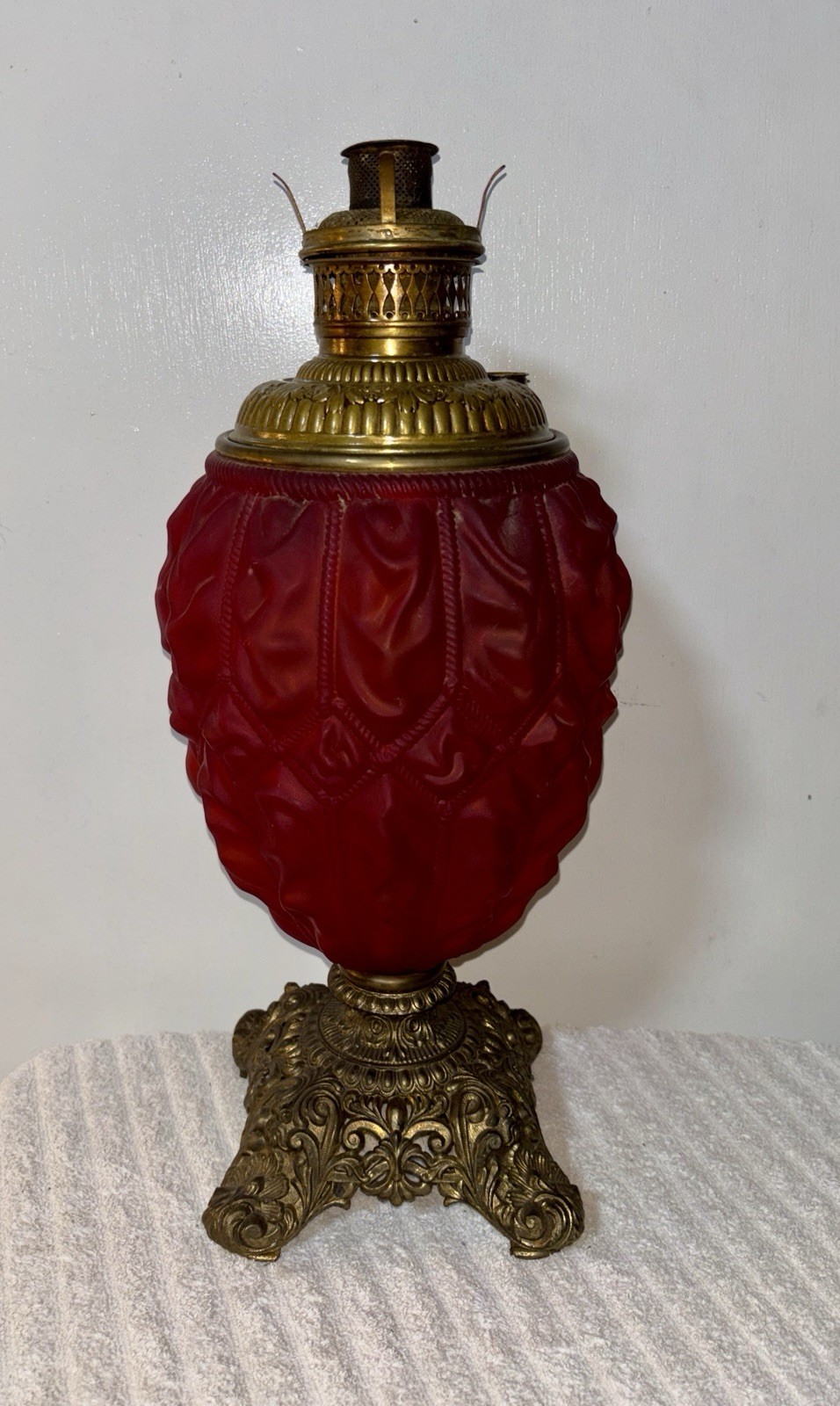 Antique Red Satin Glass Gone With The Wind Oil Lamp-Diamond Drape Antique Red Satin Glass Gone With The Wind Oil Lamp-Diamond Drape