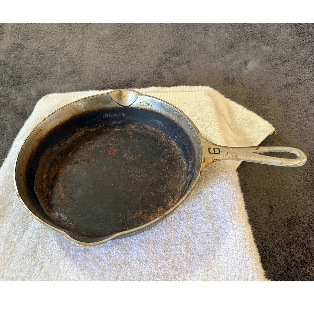 Vintage Griswold Cast Iron Skillet 6 Large Block Logo Erie PA 699 J 9 Inch Vintage Griswold Cast Iron Skillet 6 Large Block Logo Erie PA 699 J 9 Inch