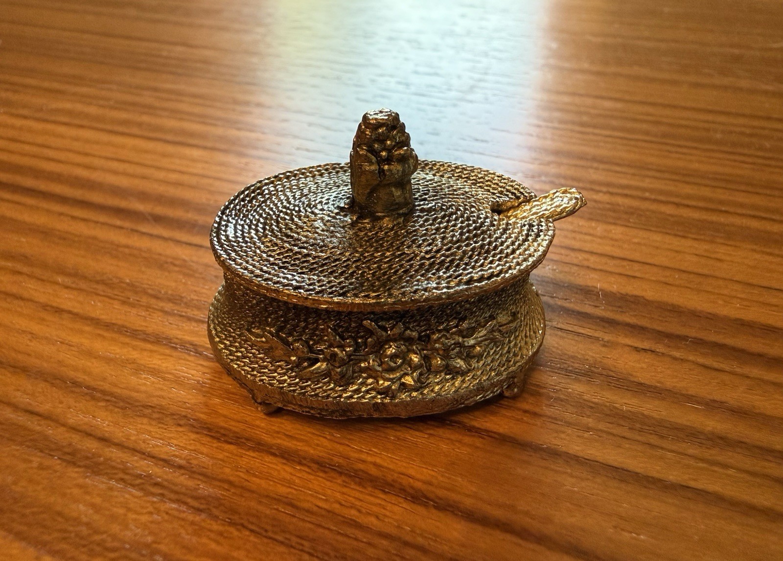 Vtg Miniature Metal Basket Weave Salt Cellar Lidded Dip Enamel Insert W Spoon