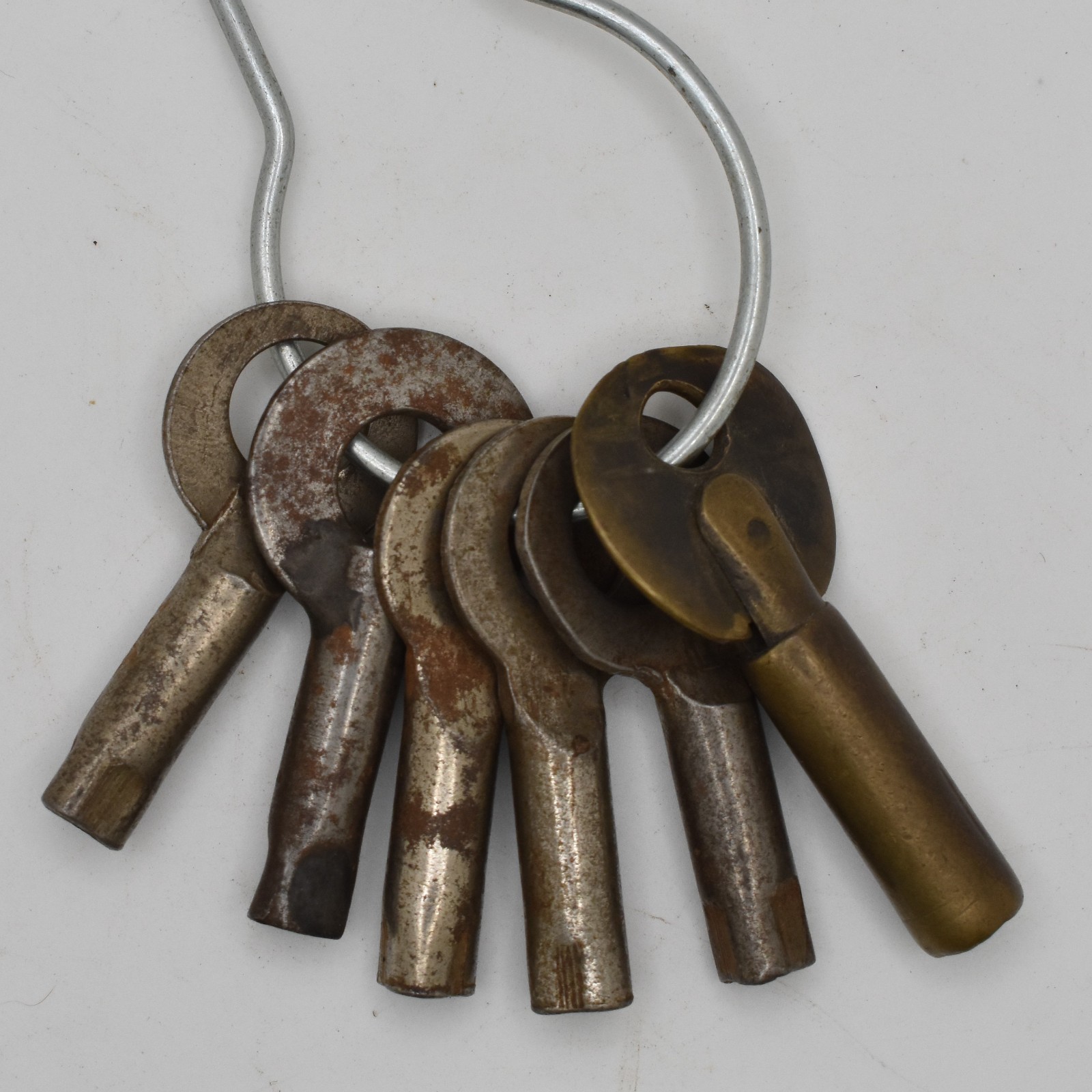 Lot of 6 Antique/ Vintage Clock Winding Keys