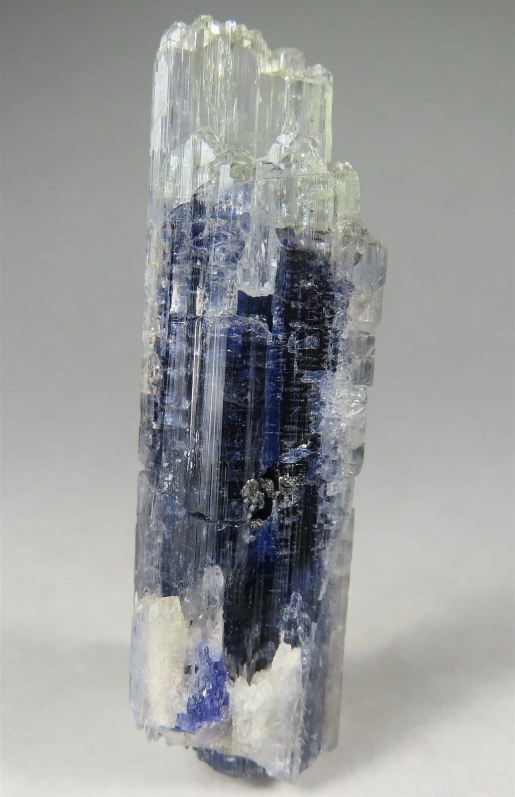 Museum-Grade Tanzanite Crystal – Merelani Hills, Tanzania Museum-Grade Tanzanite Crystal – Merelani Hills, Tanzania