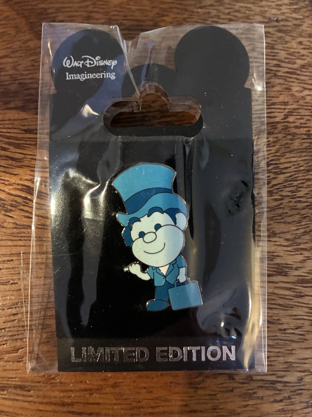 Disney Pin Haunted Mansion WDI Cuties Hitchhiking Ghost Phineas LE 300 66150 Disney Pin Haunted Mansion WDI Cuties Hitchhiking Ghost Phineas LE 300 66150