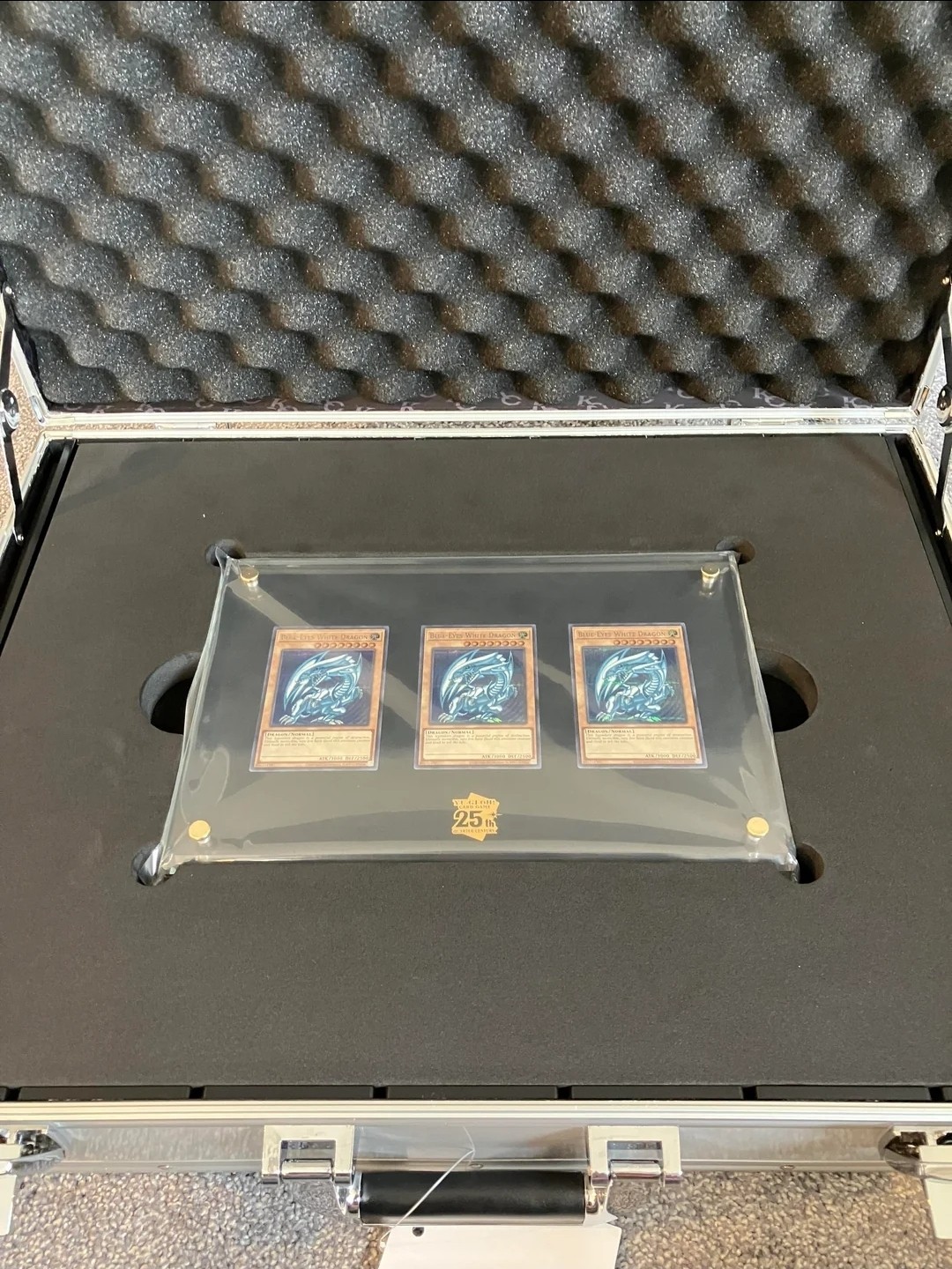 Yu-Gi-Oh Kaiba Ultimate 25th Anniversary Set ENGLISH Yu-Gi-Oh Kaiba Ultimate 25th Anniversary Set ENGLISH