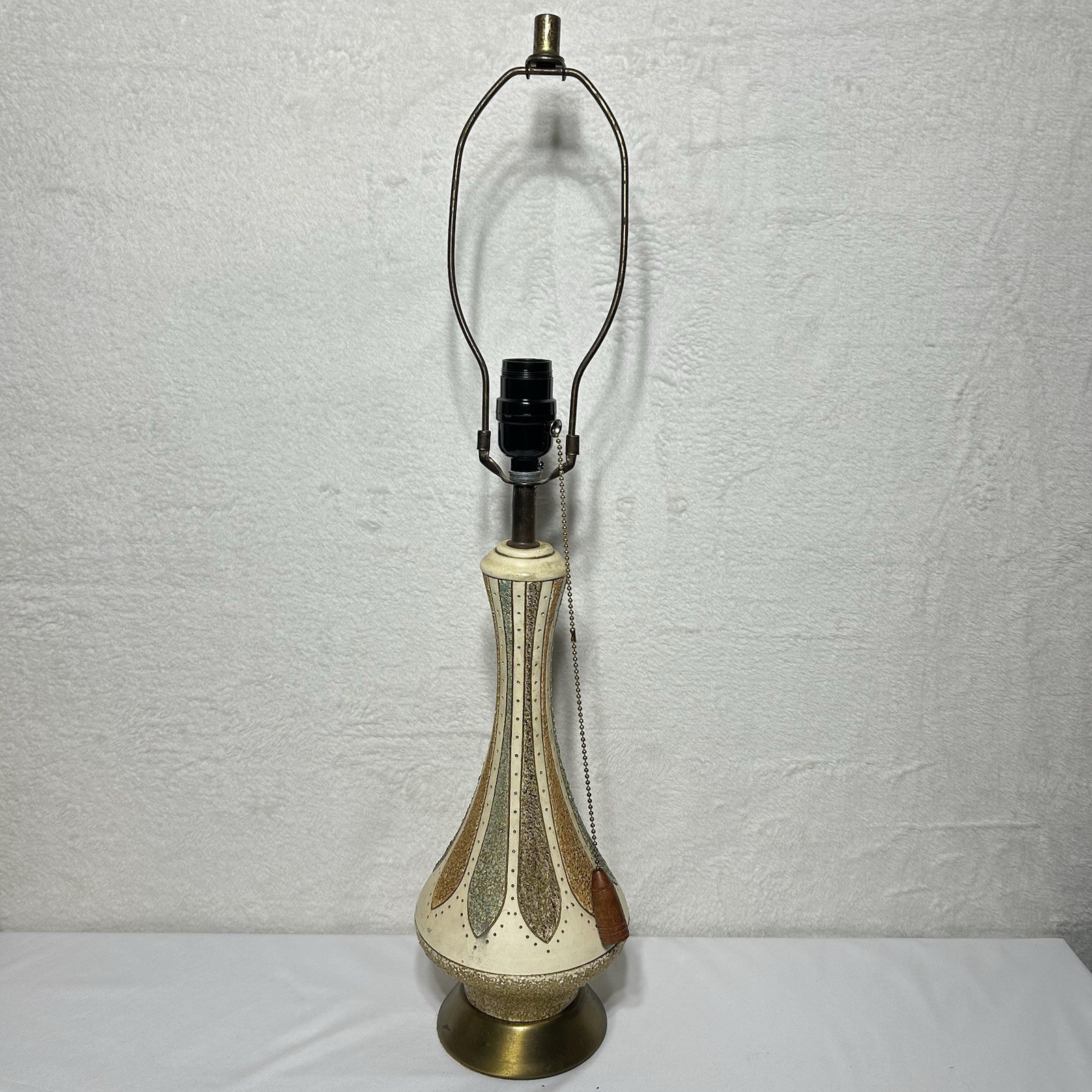 Mid-Century Modern MCM Atomic Genie bottle table lamp by Quartite Creative Corp Mid-Century Modern MCM Atomic Genie bottle table lamp by Quartite Creative Corp