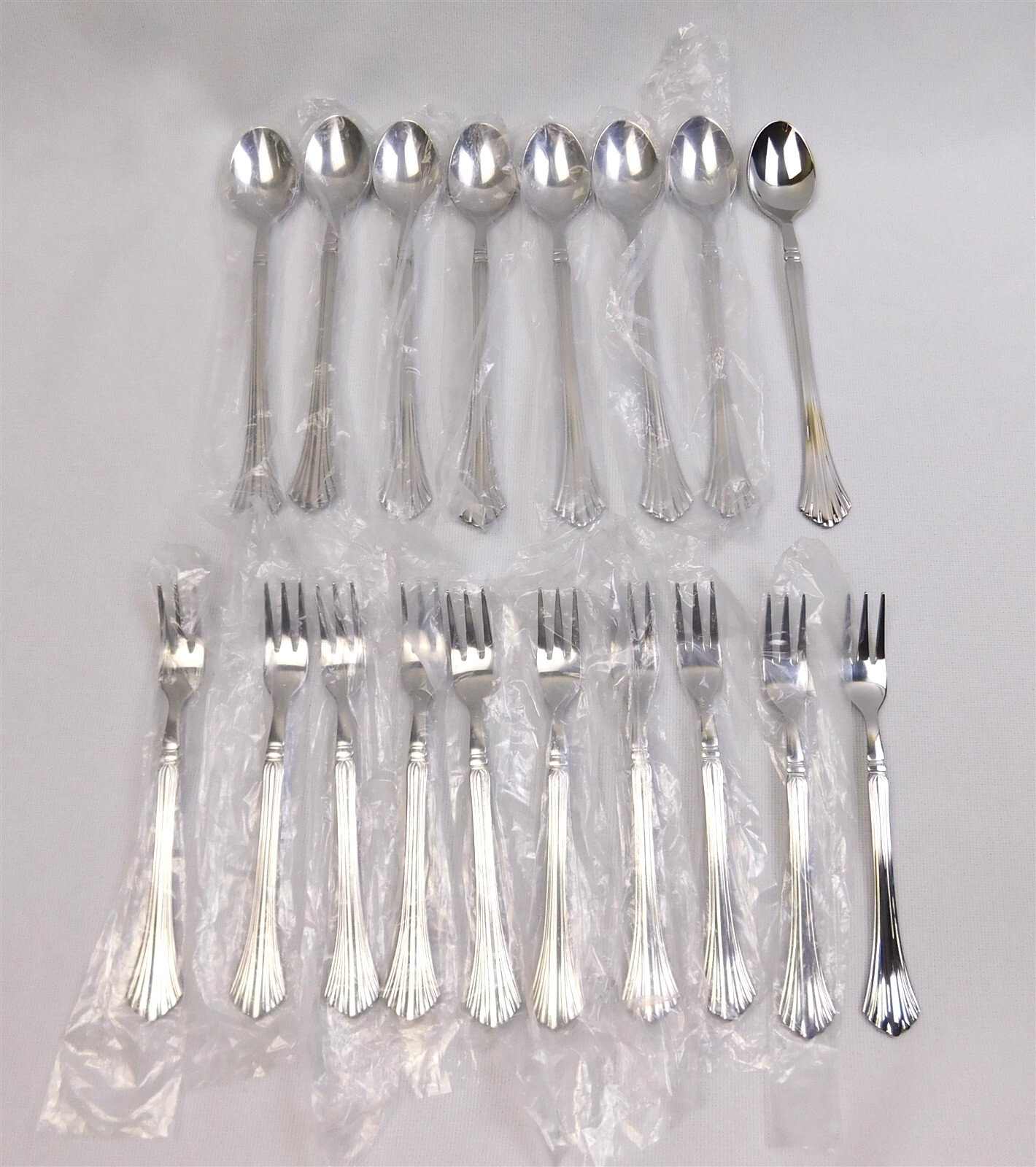 Set Of 18 Vintage Cambridge TRACY Stainless Cocktail Forks Iced Tea Spoons NOS Set Of 18 Vintage Cambridge TRACY Stainless Cocktail Forks Iced Tea Spoons NOS