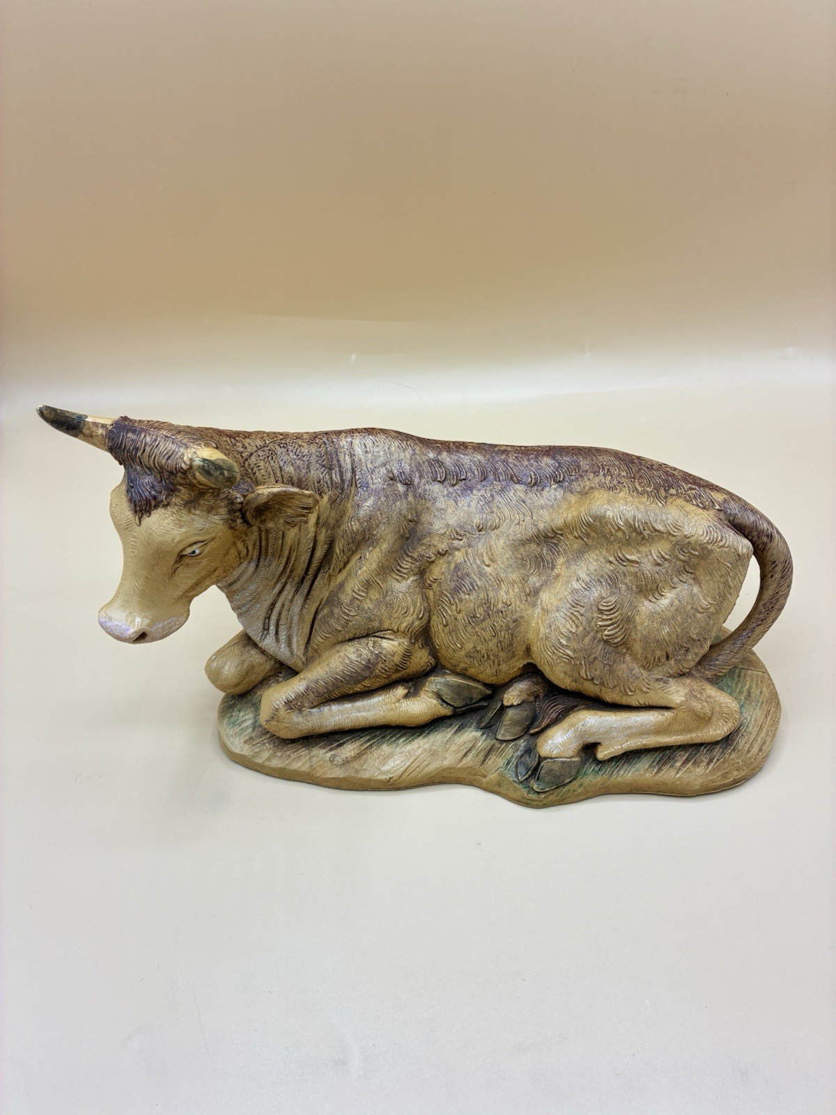 Vintage 1983 Fontanini Cow Ox Laying Down Depose Italy Figure Nativity 8.5” L Vintage 1983 Fontanini Cow Ox Laying Down Depose Italy Figure Nativity 8.5” L