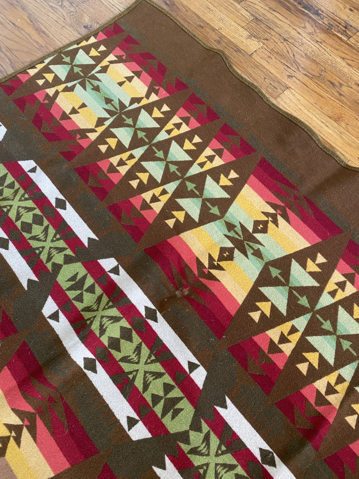 VIntage 1920s 1930s Early Pendleton Trade Blanket 75 x 55 VIntage 1920s 1930s Early Pendleton Trade Blanket 75 x 55