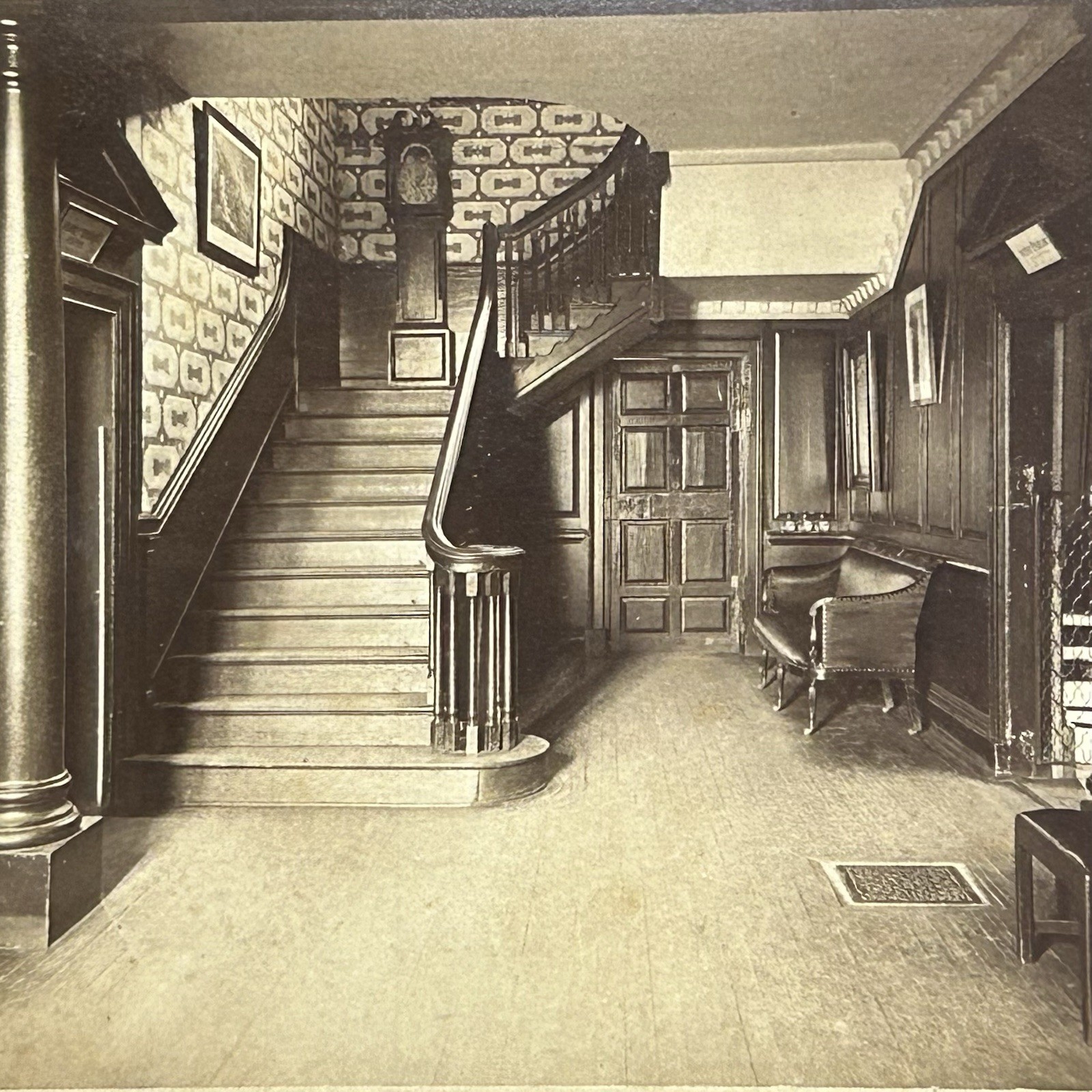 Cabinet Photo Mount Vernon Washington’s Bedroom Luke Dillon Cabinet Photo Mount Vernon Washington’s Bedroom Luke Dillon